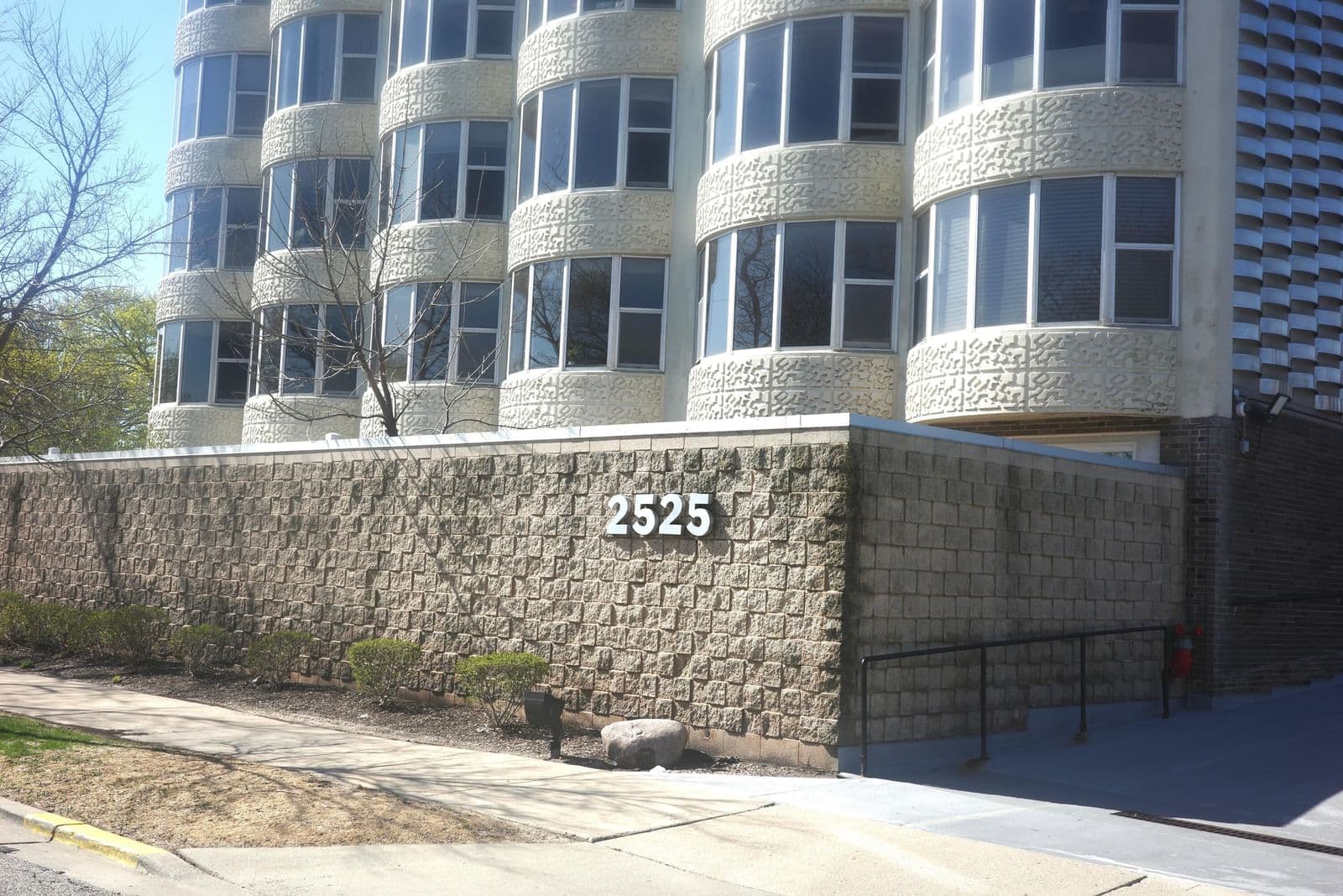 2525 Shore 5