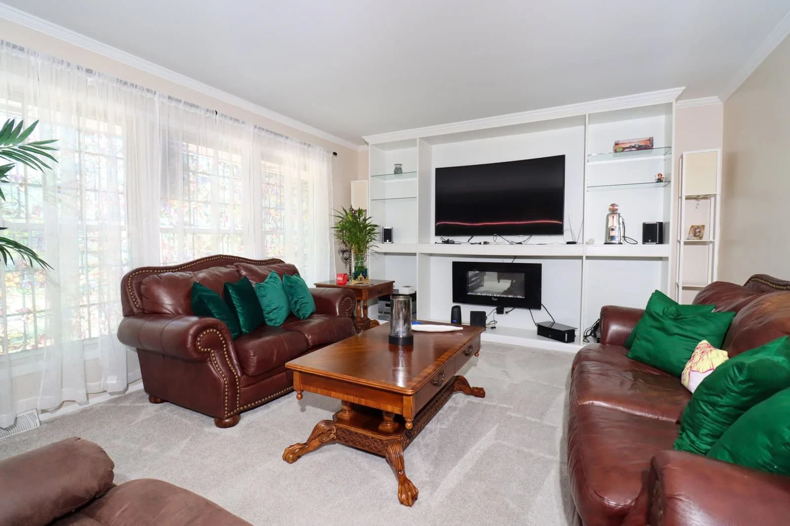 5324 Woodbridge 3