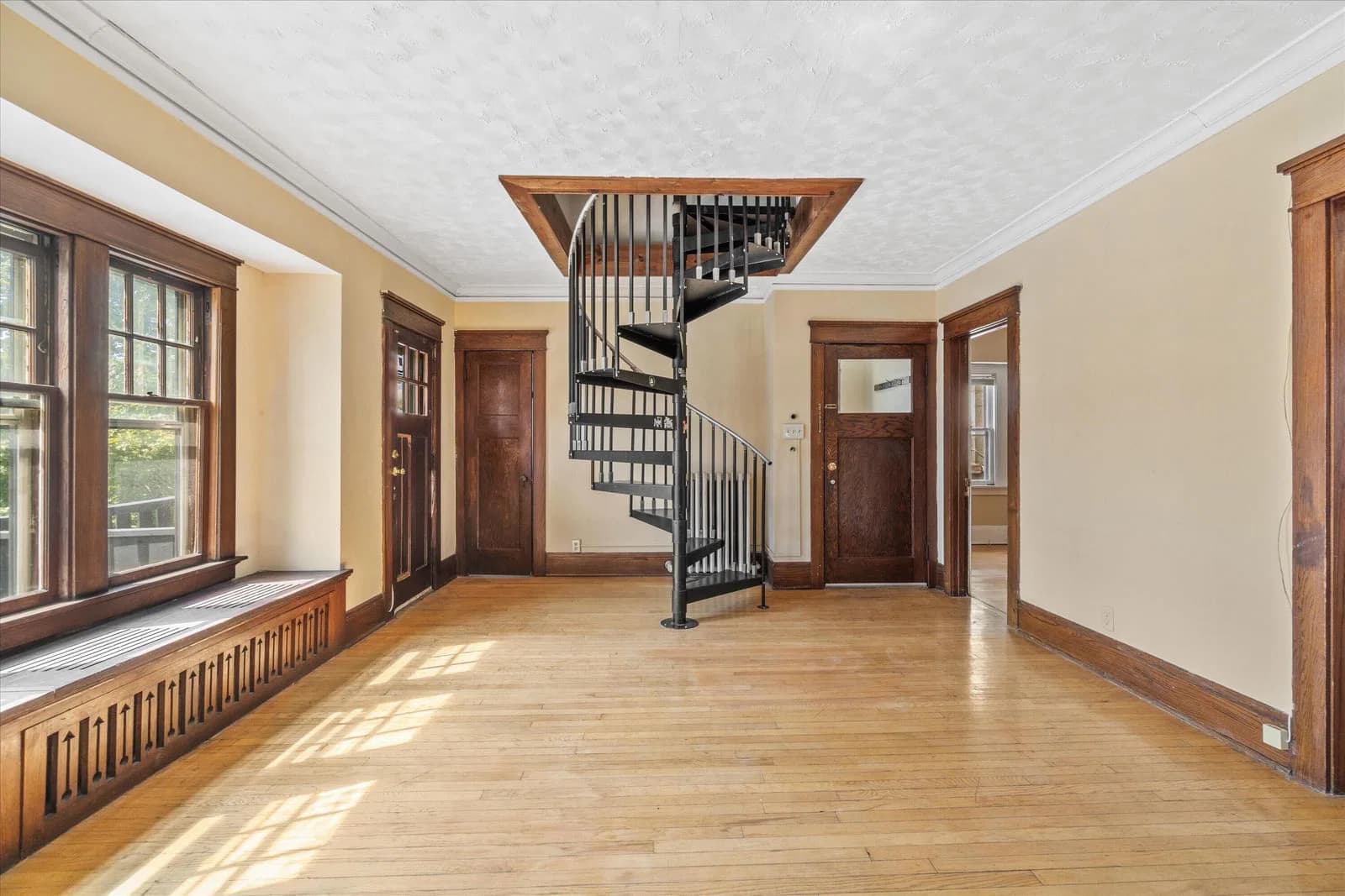 2960 Maryland 5