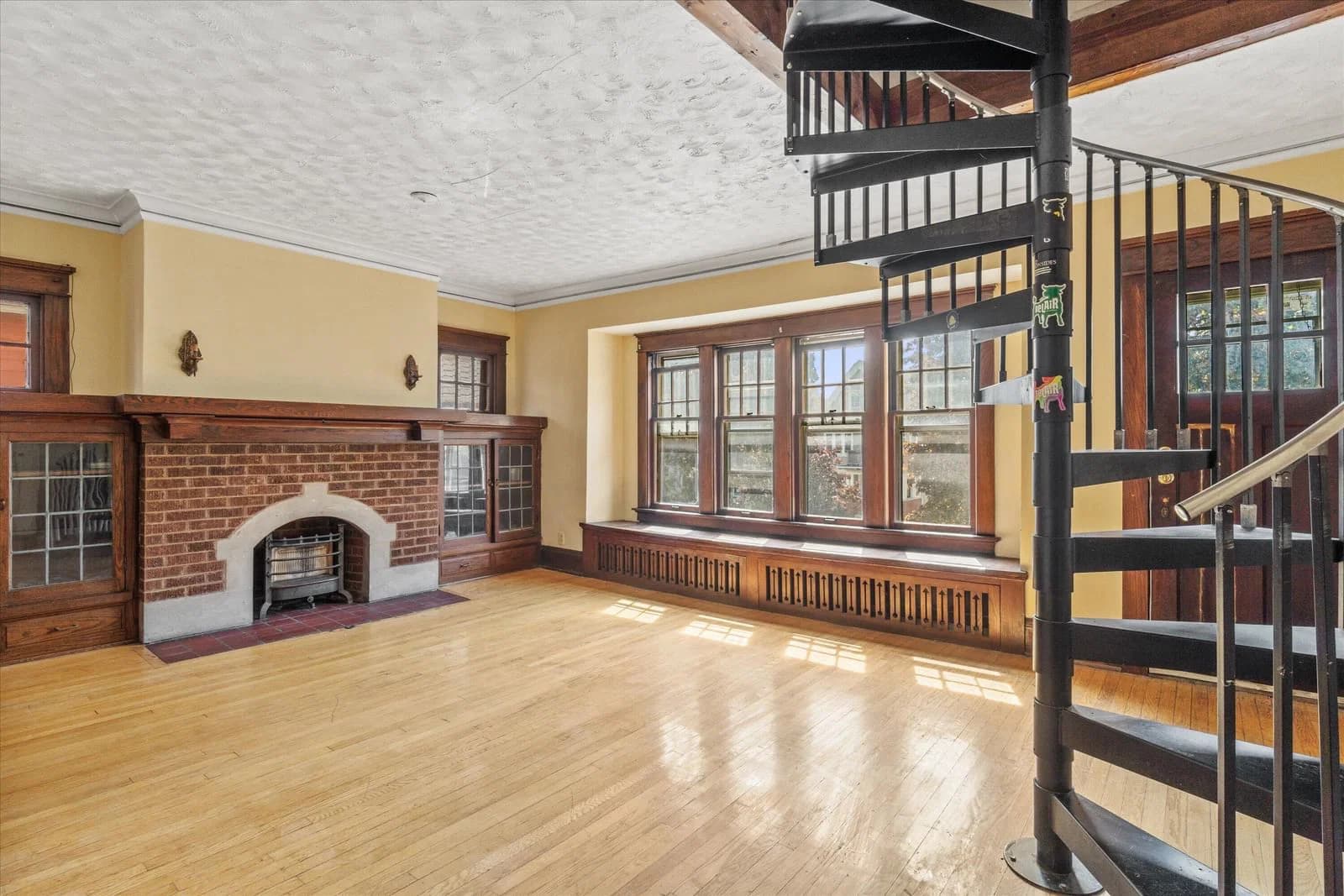 2960 Maryland 4