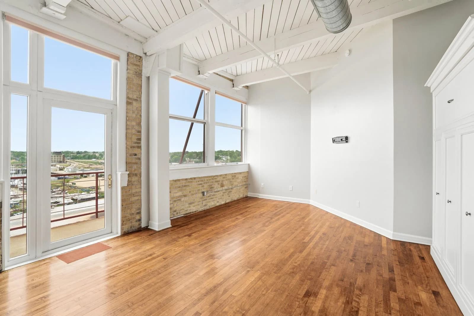 215 Maple 3
