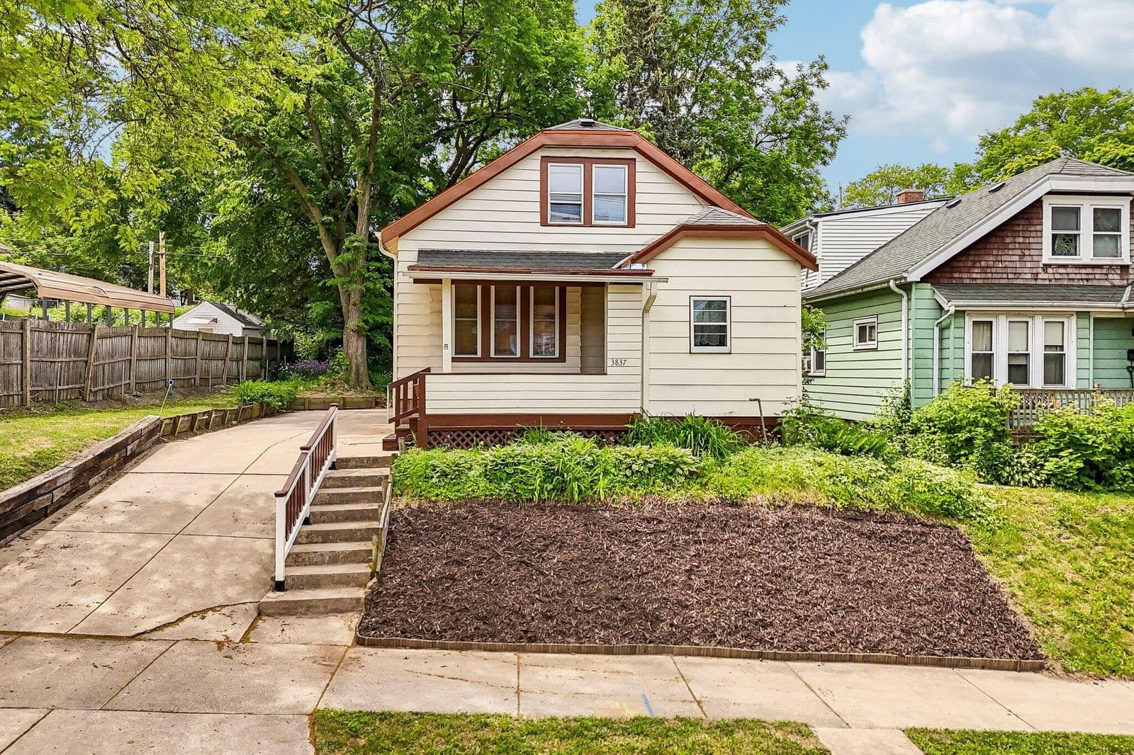 3837 Mt Vernon 2