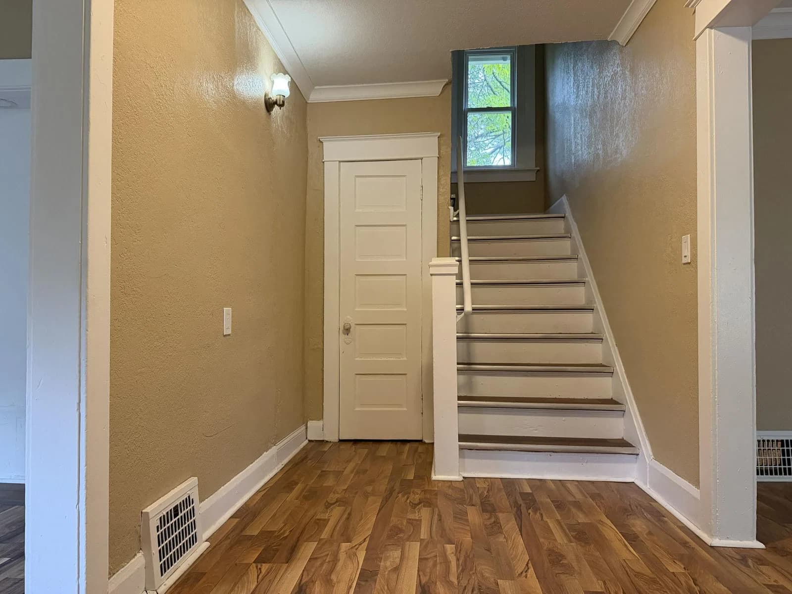 3726 Fairmount 2