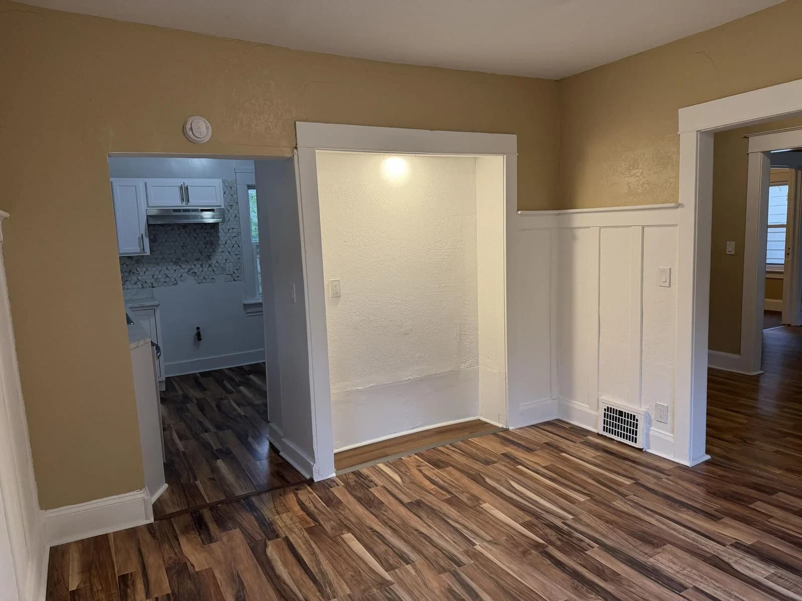 3726 Fairmount 5