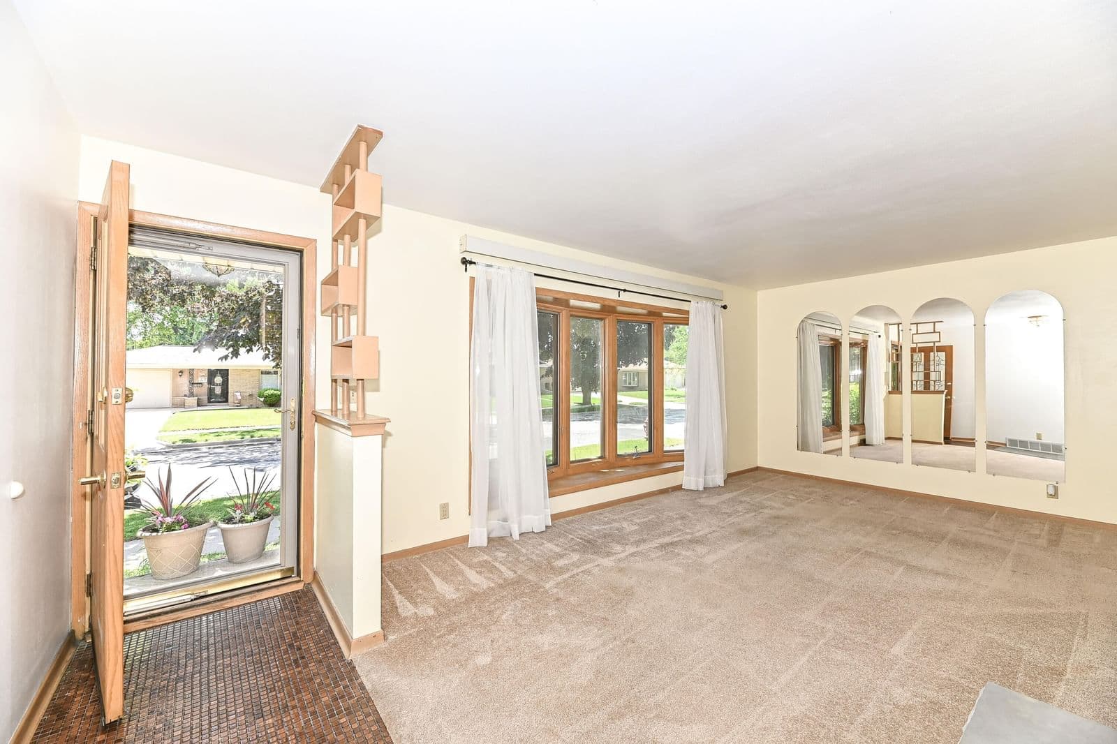 8732 Burdick 4