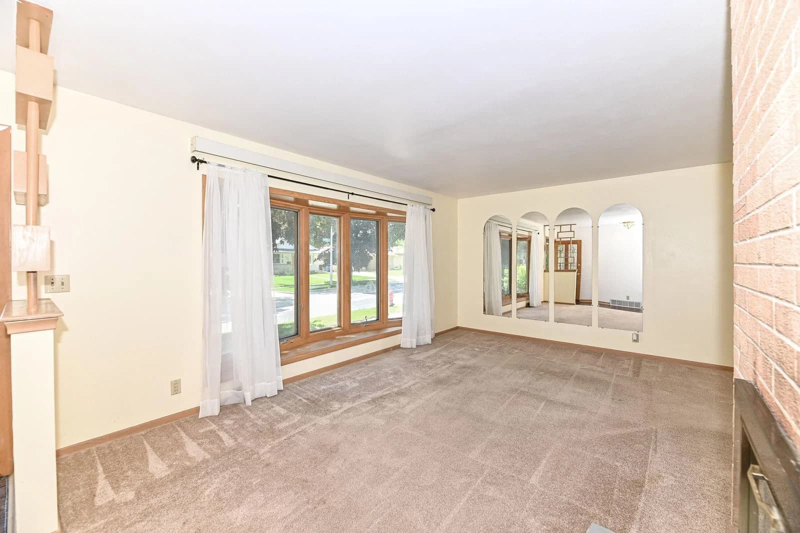 8732 Burdick 5