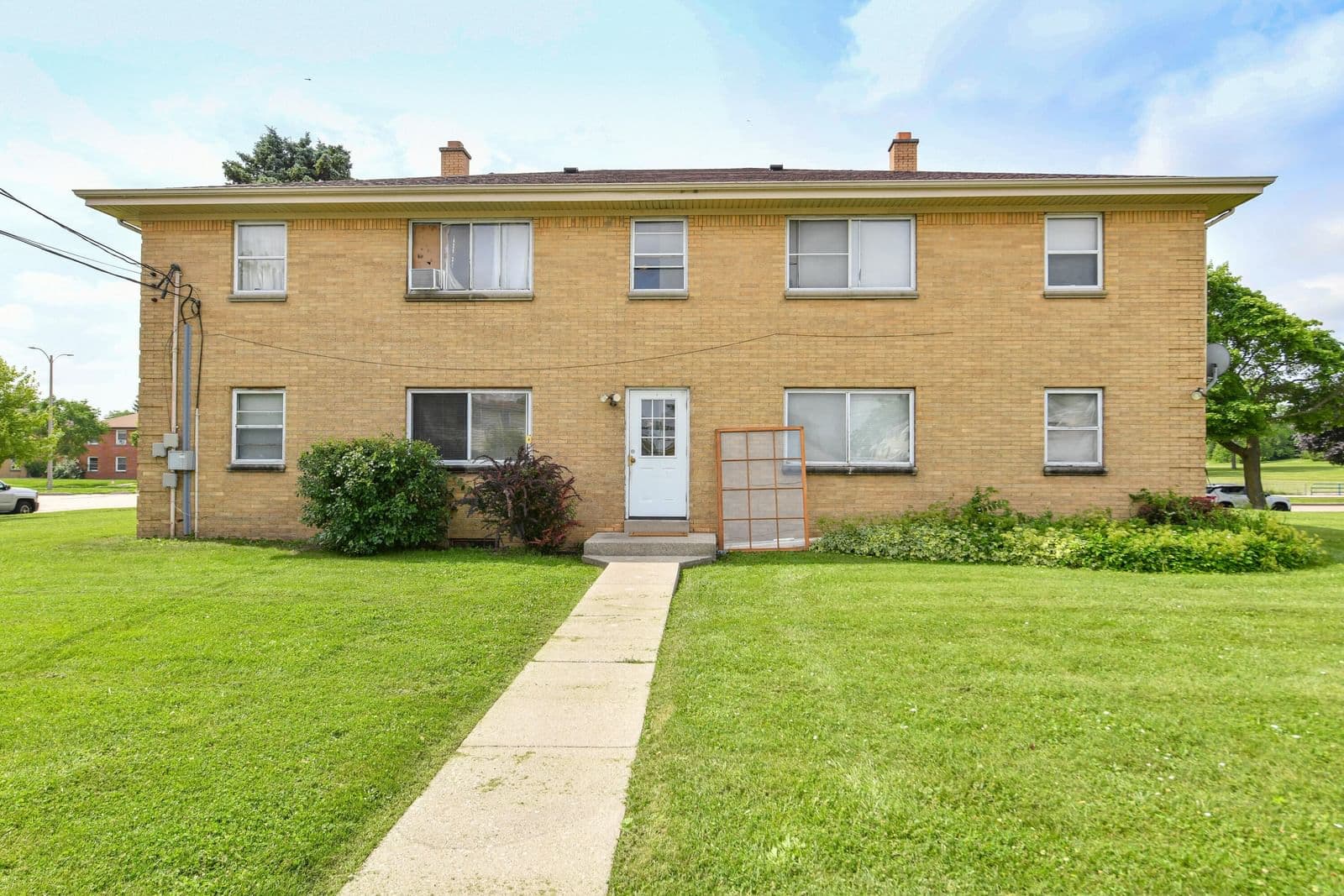 2410 Howard 5