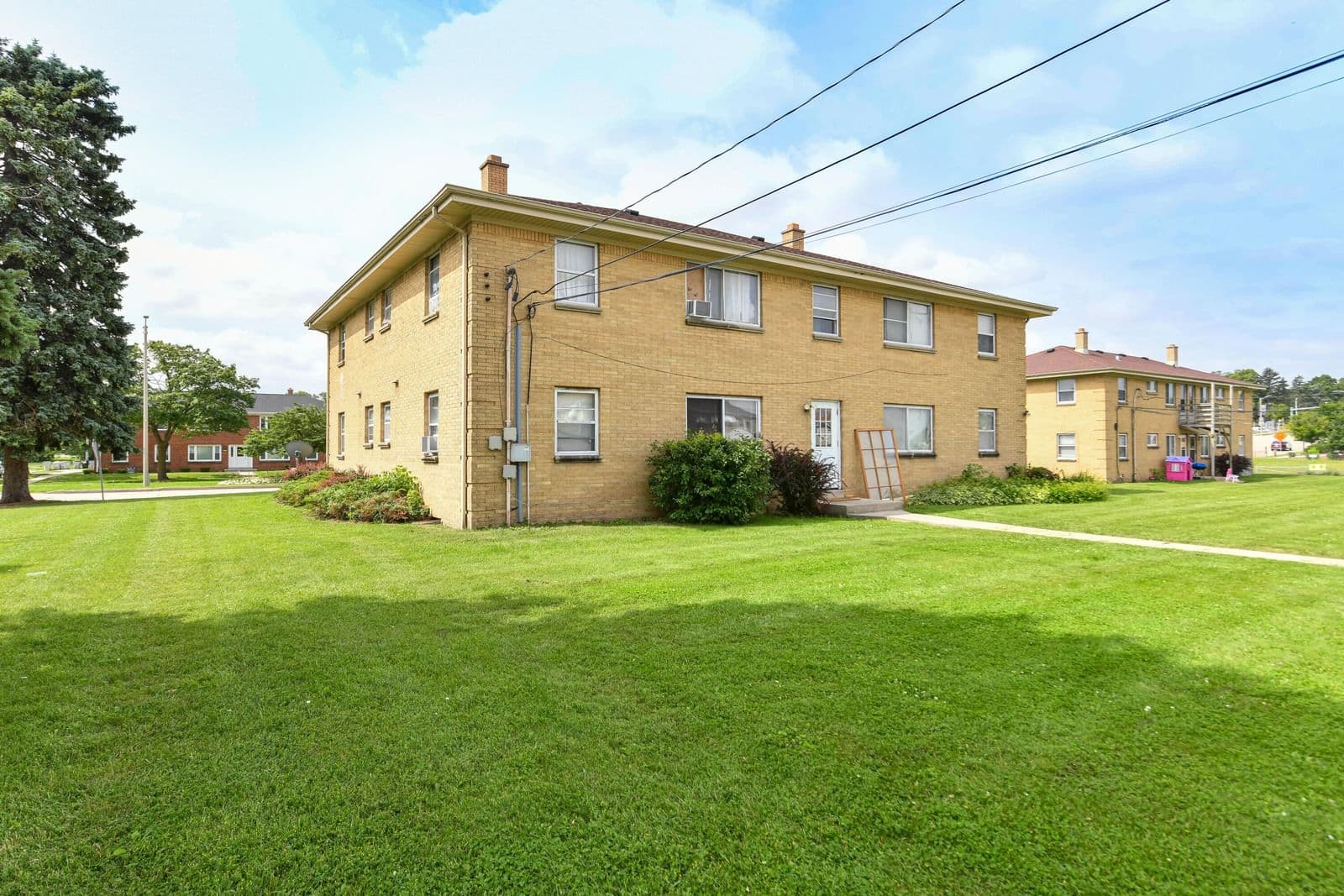 2410 Howard 4