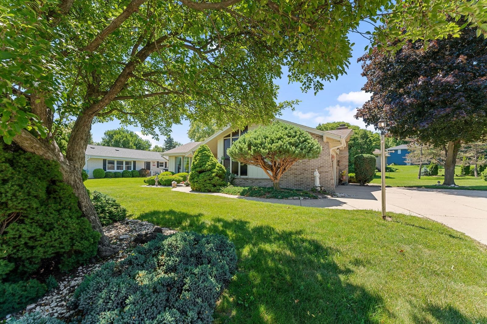 4821 Clayton Crest 4