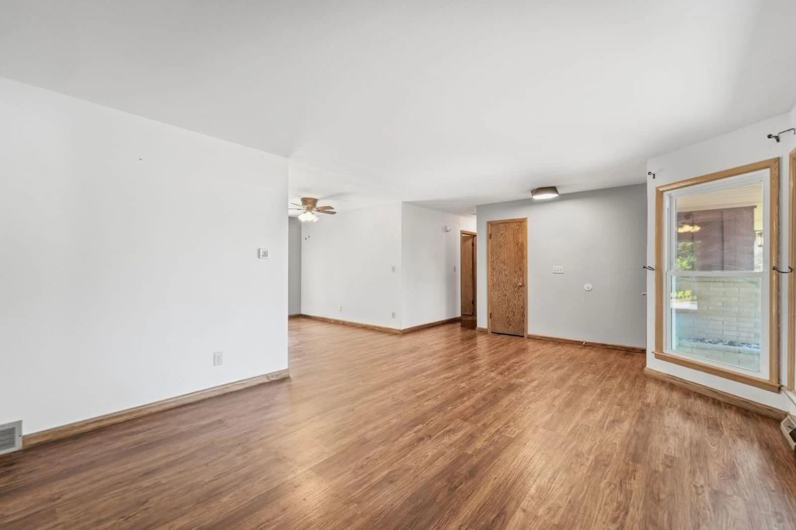 11801 Appleton 4