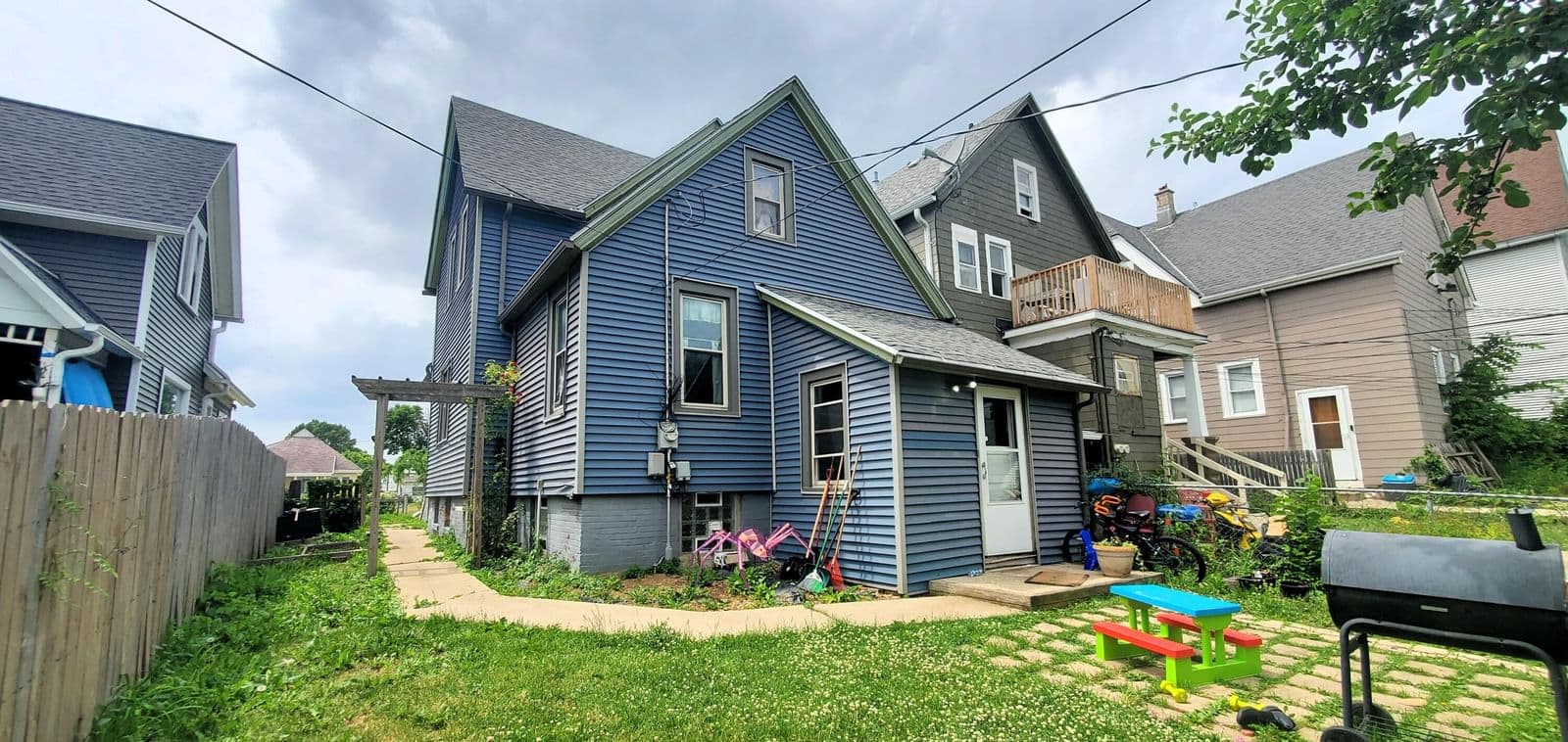 1028 32nd 5