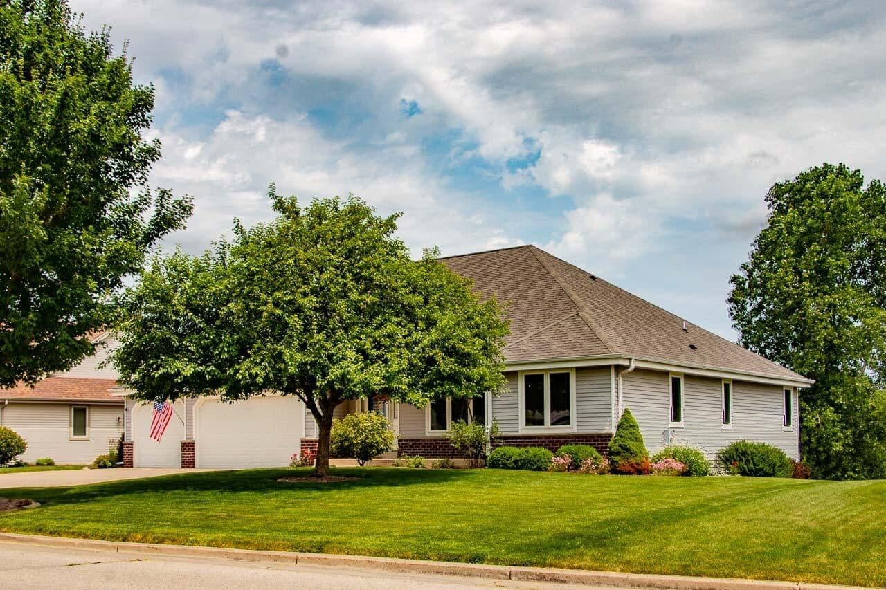 8160 Lakeview 3