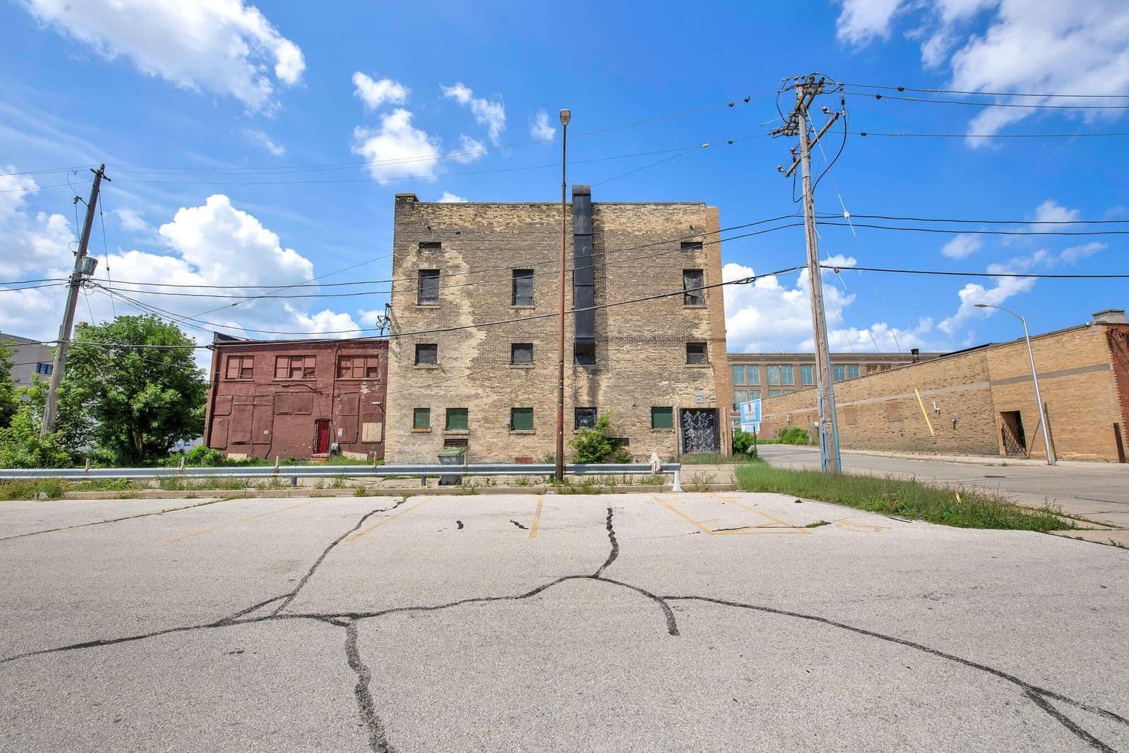 1301 Vliet St 5