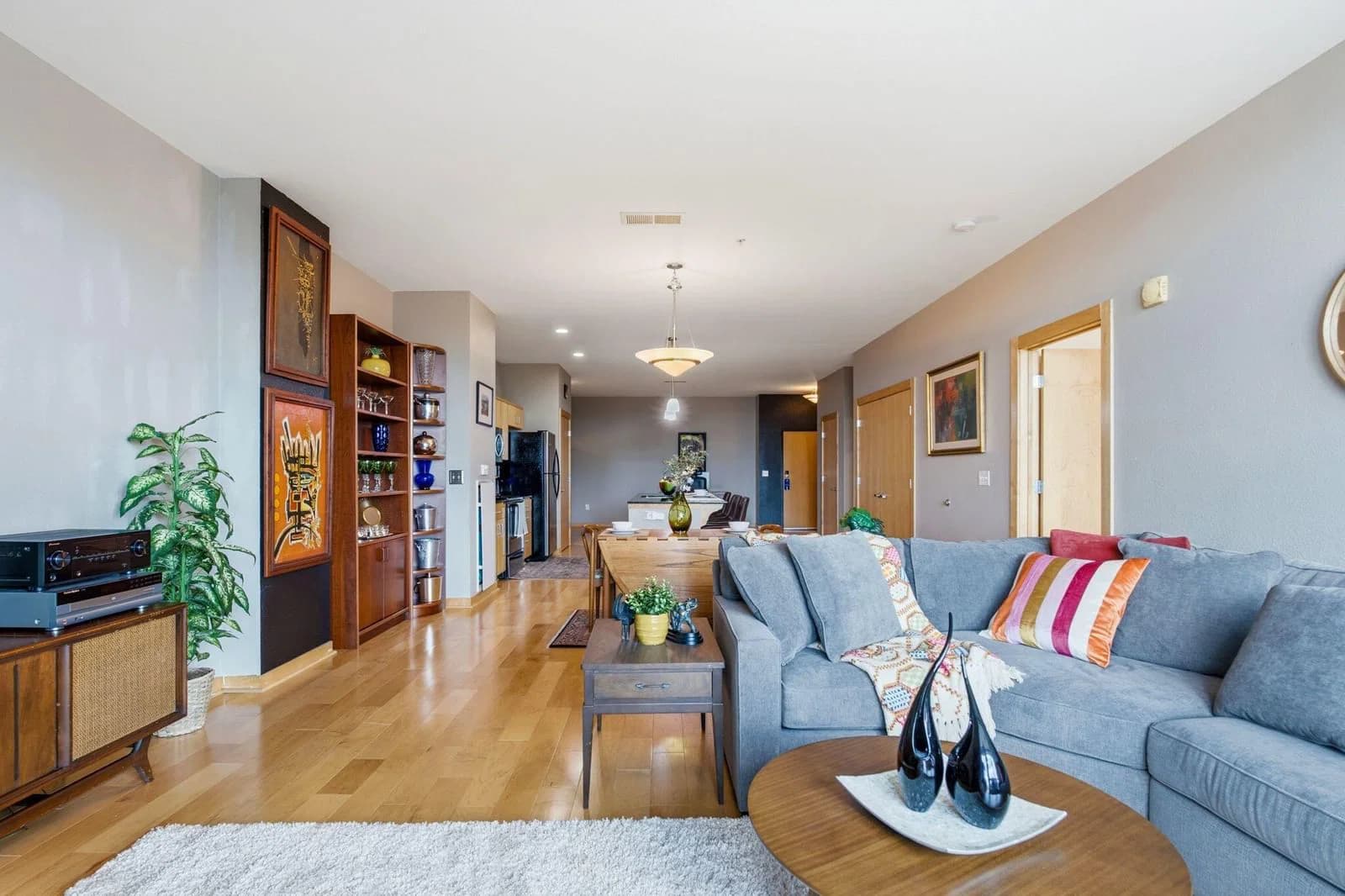 601 Ogden 4