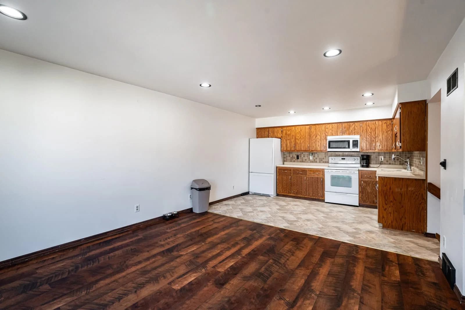 6441 Crabapple 5