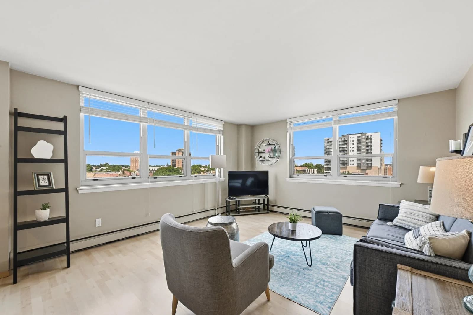 1707 Prospect 3
