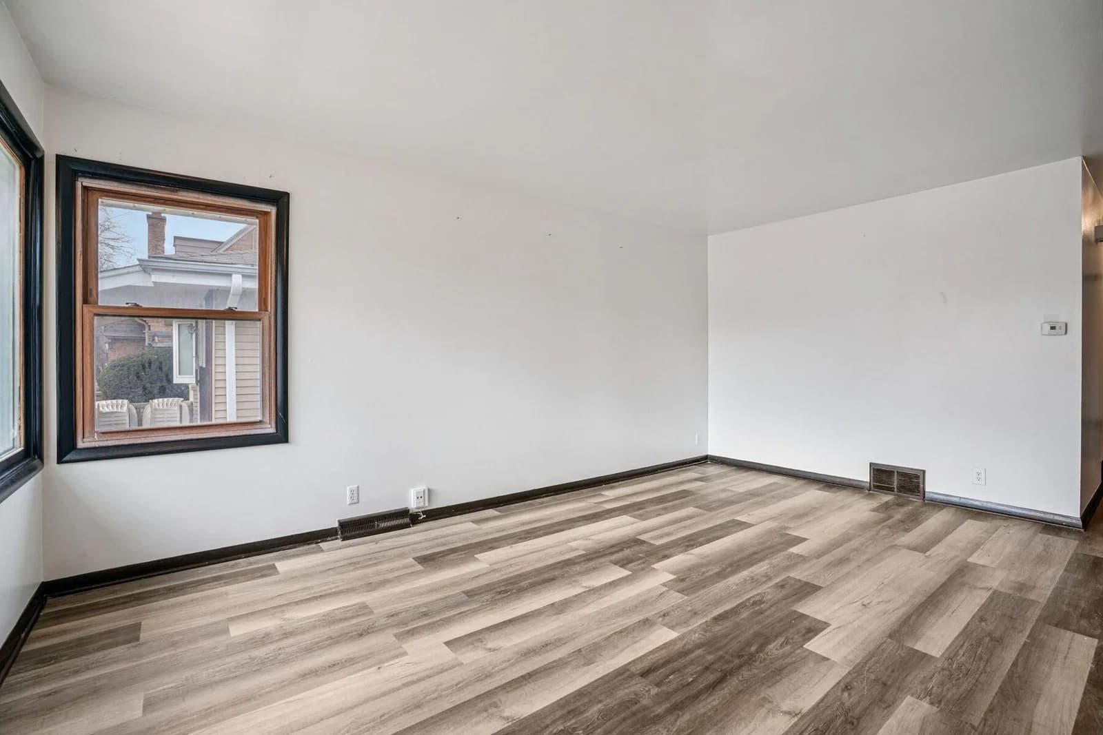 8610 Potomac 5