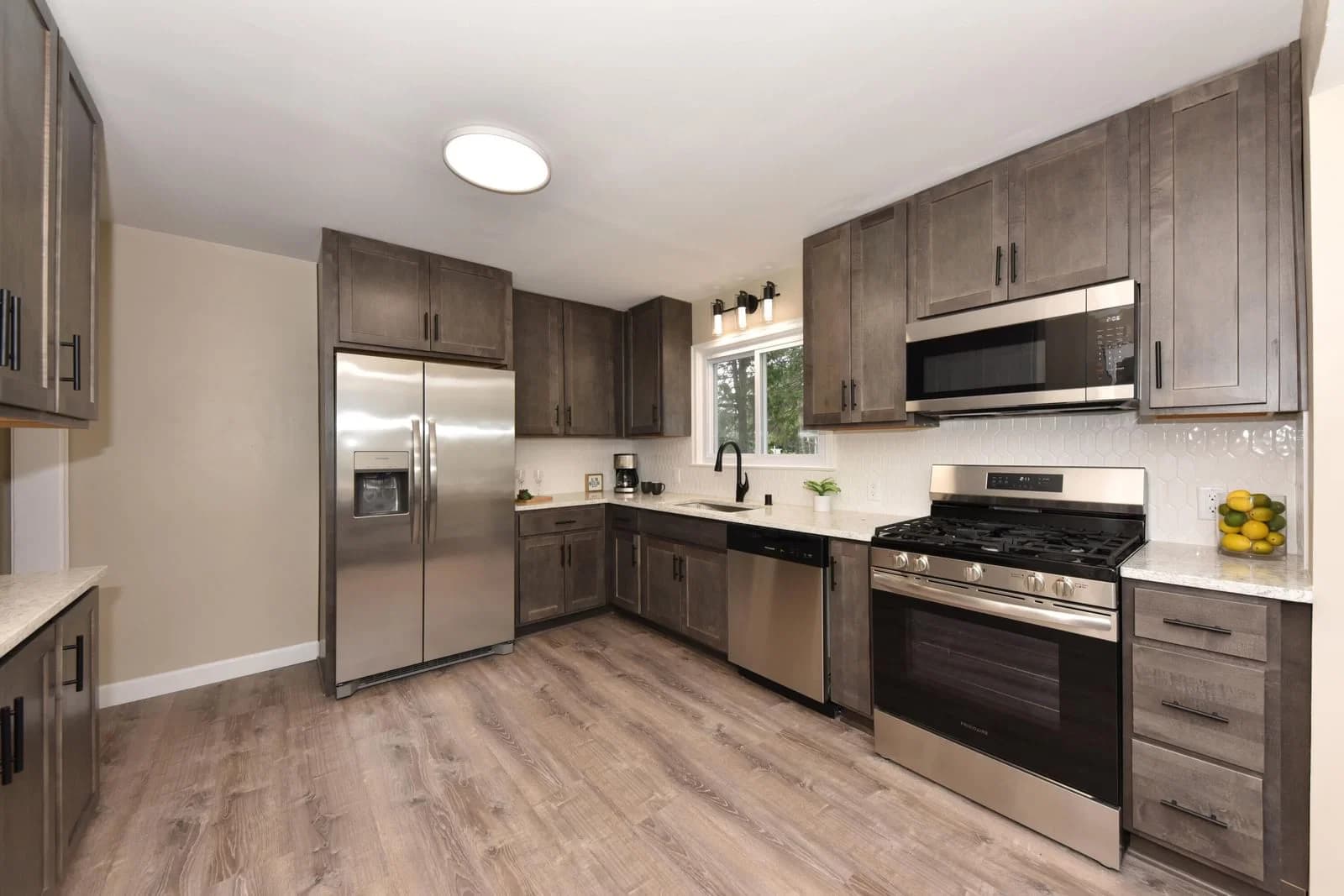 4212 Clinton 5