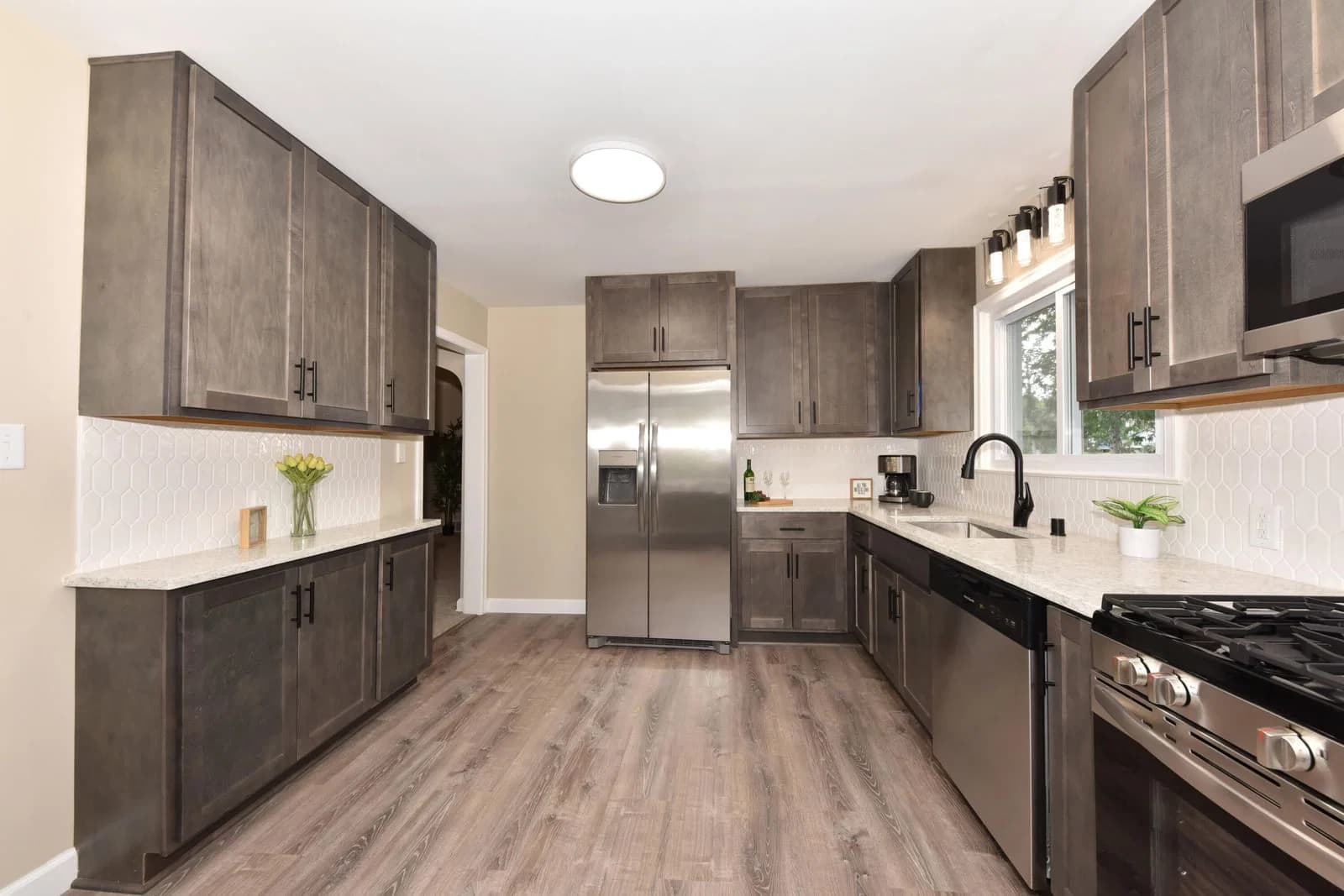 4212 Clinton 4