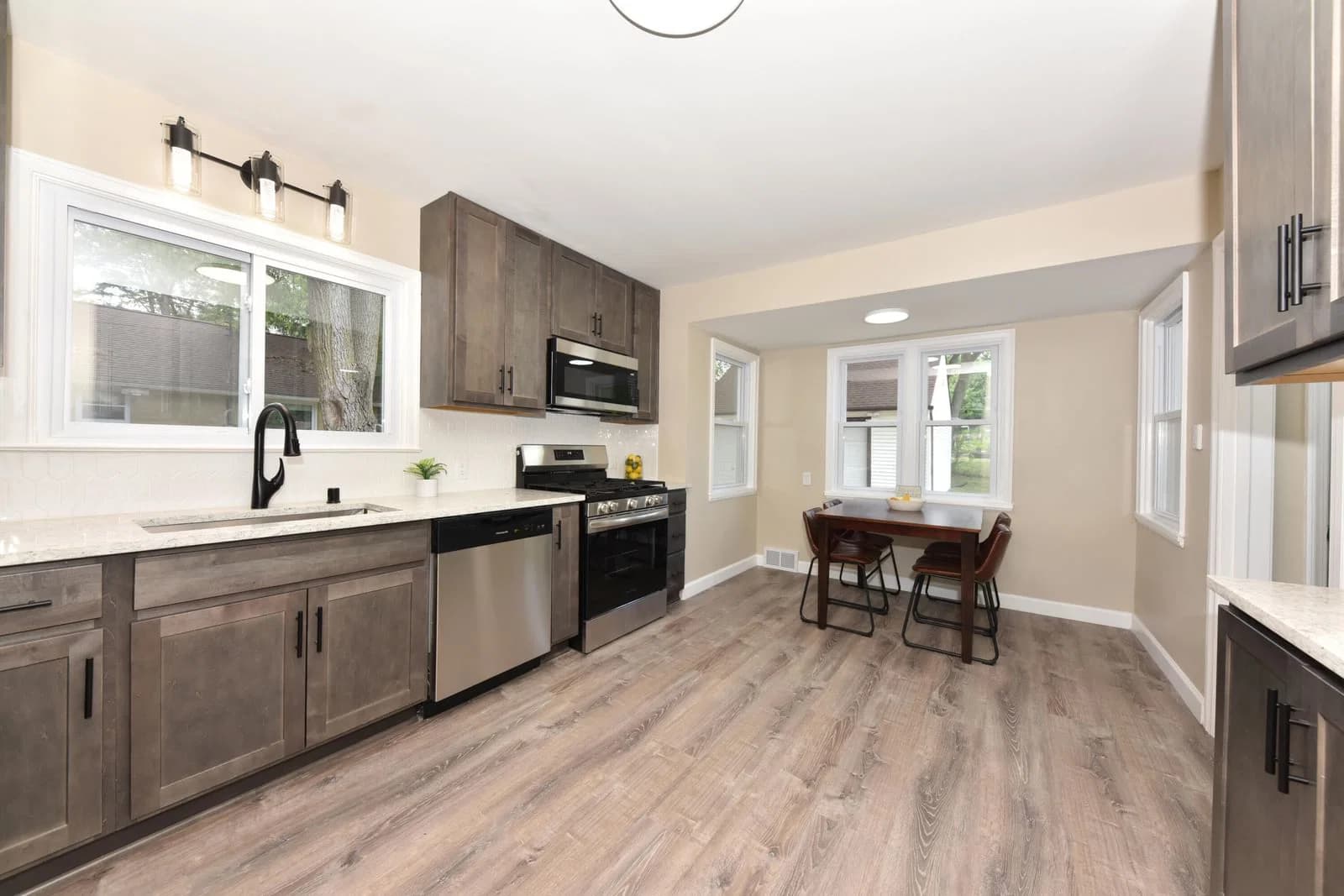 4212 Clinton 2