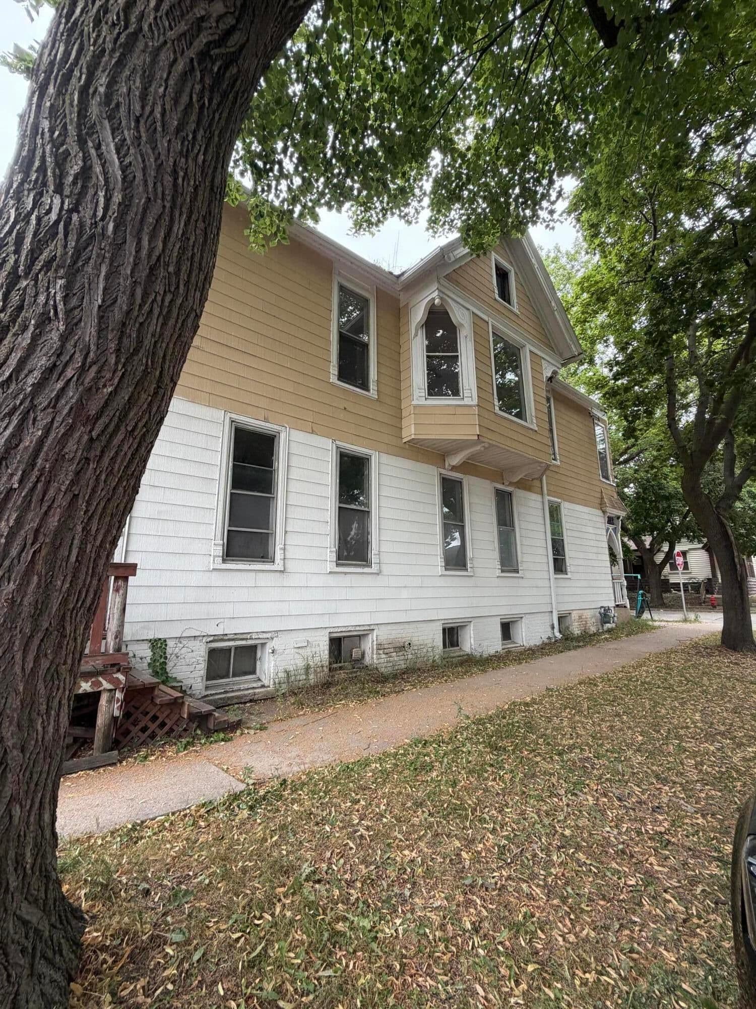 2477 Burrell 5