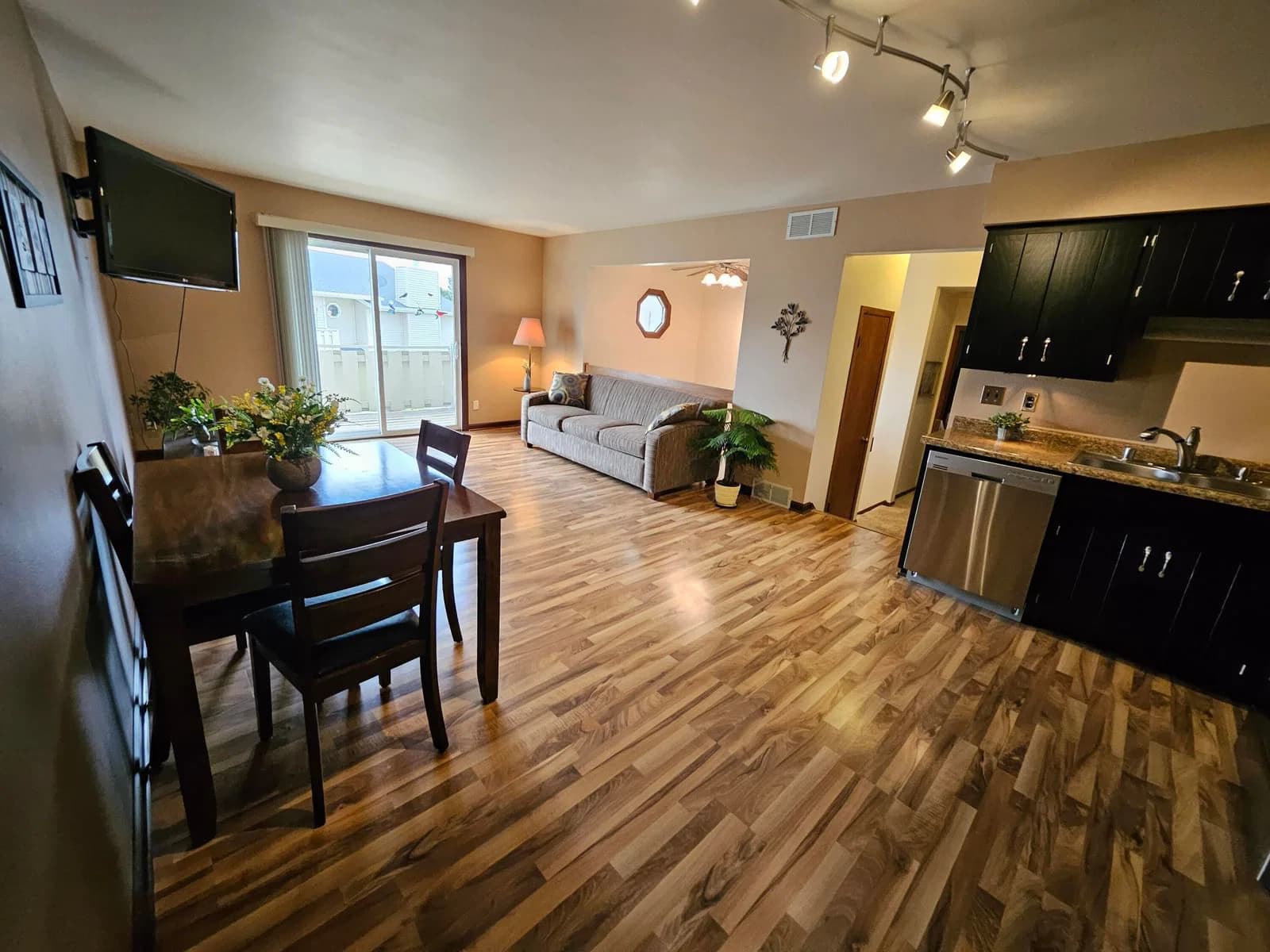 6461 Crabapple 5