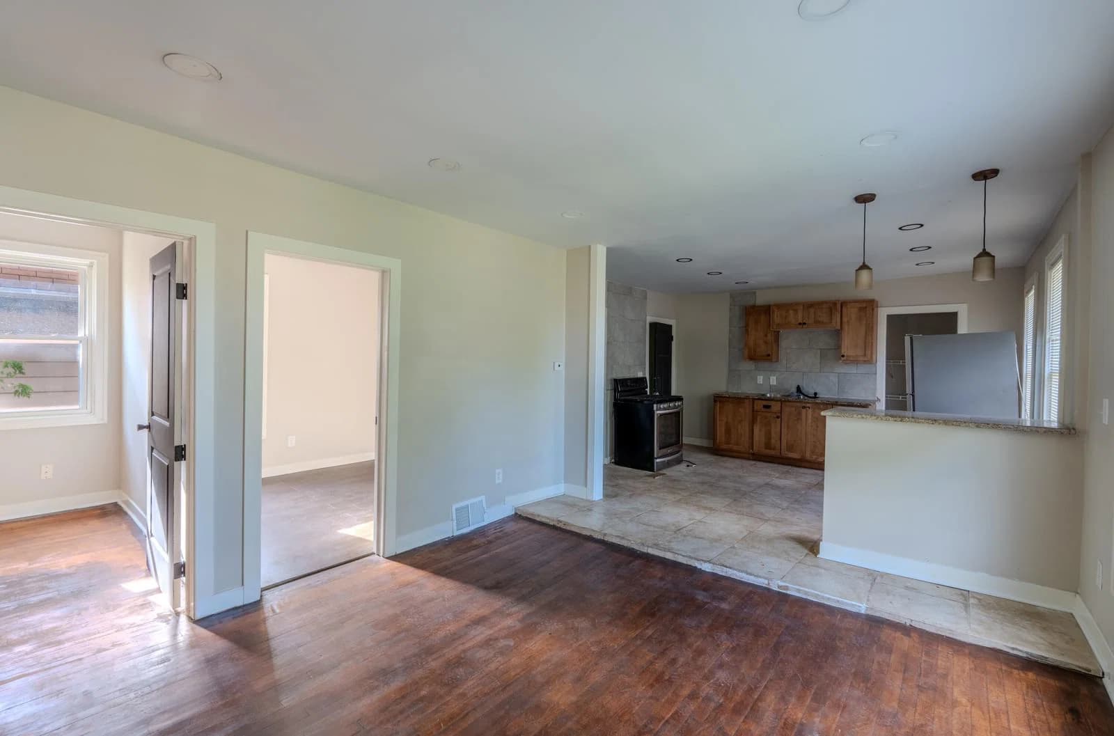 908 Hadley 3