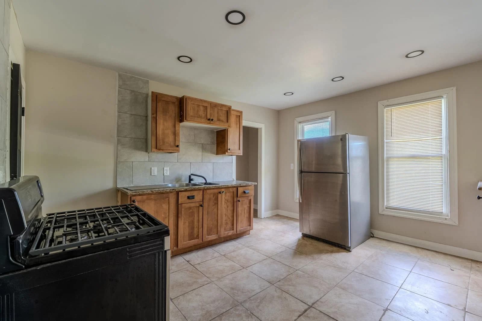 908 Hadley 5