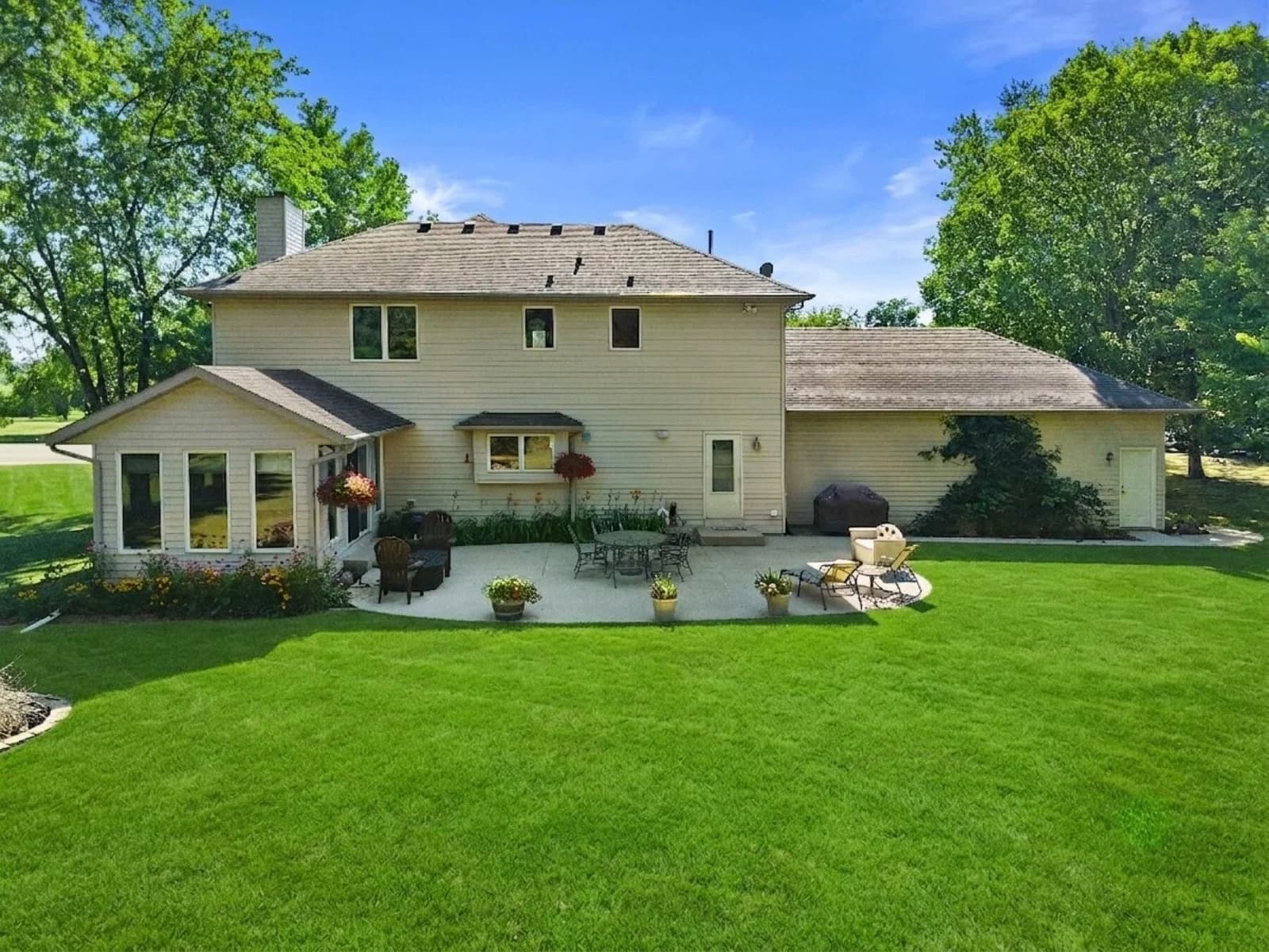 8620 Hunting Park 2