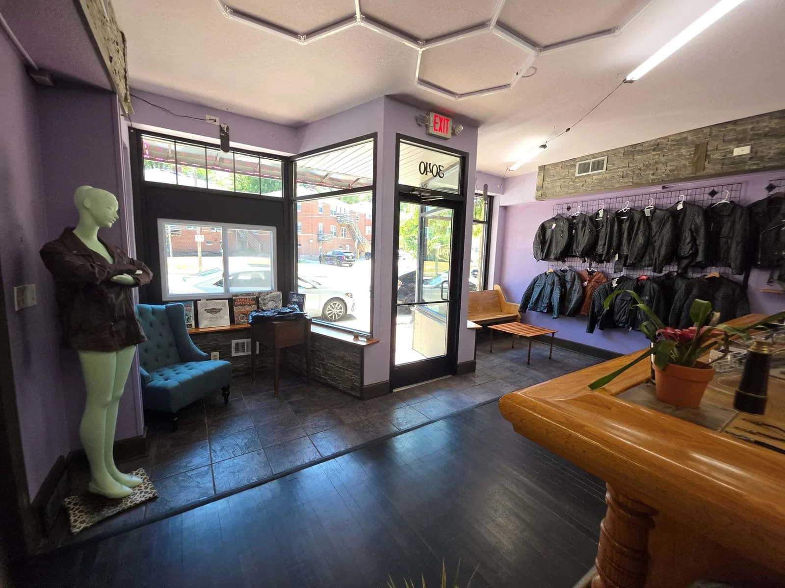 3040 Delaware 5