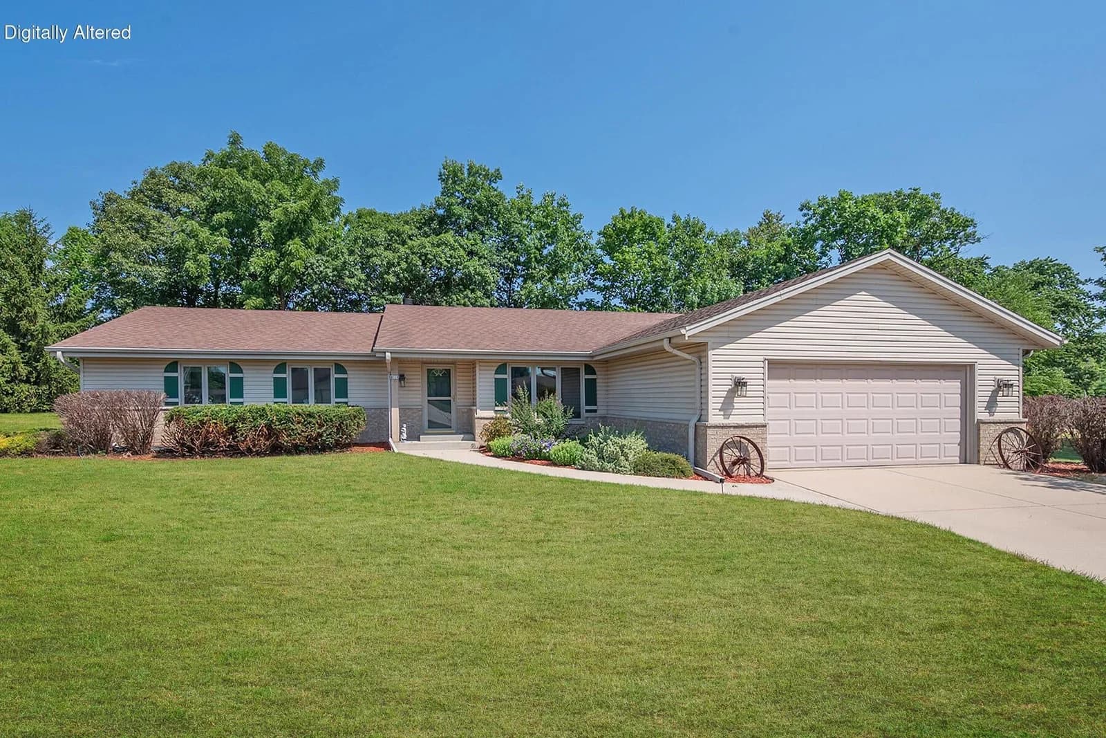 8319 Woodridge 2