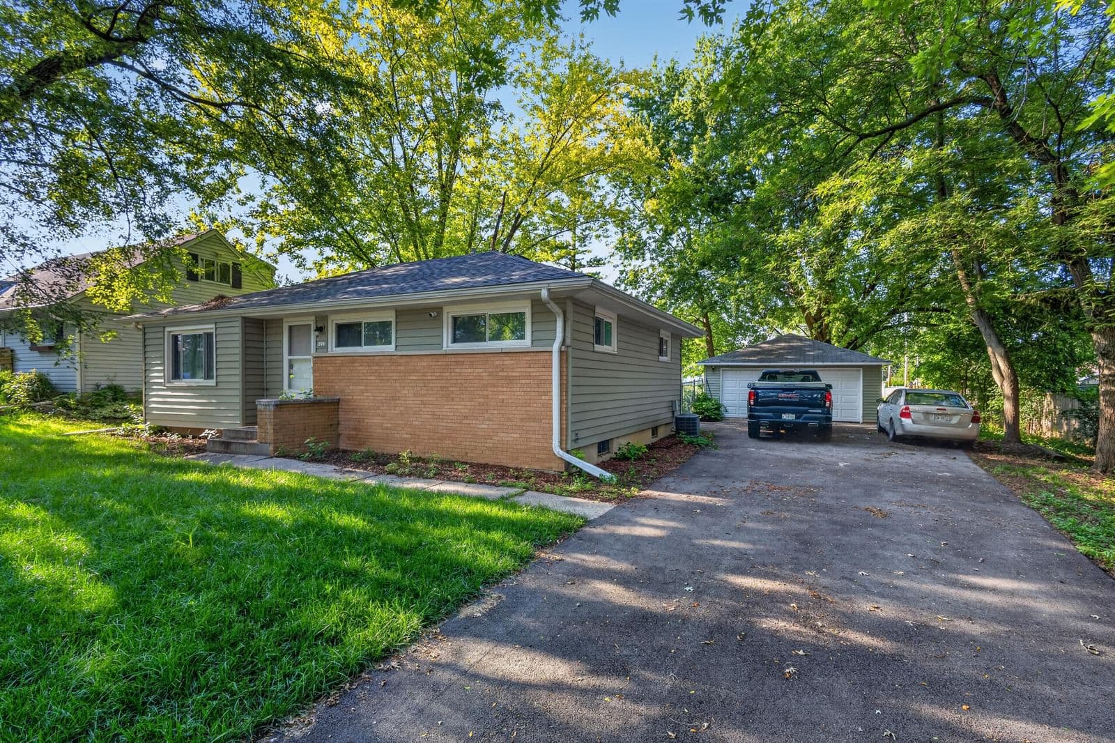 5222 Hemlock 2
