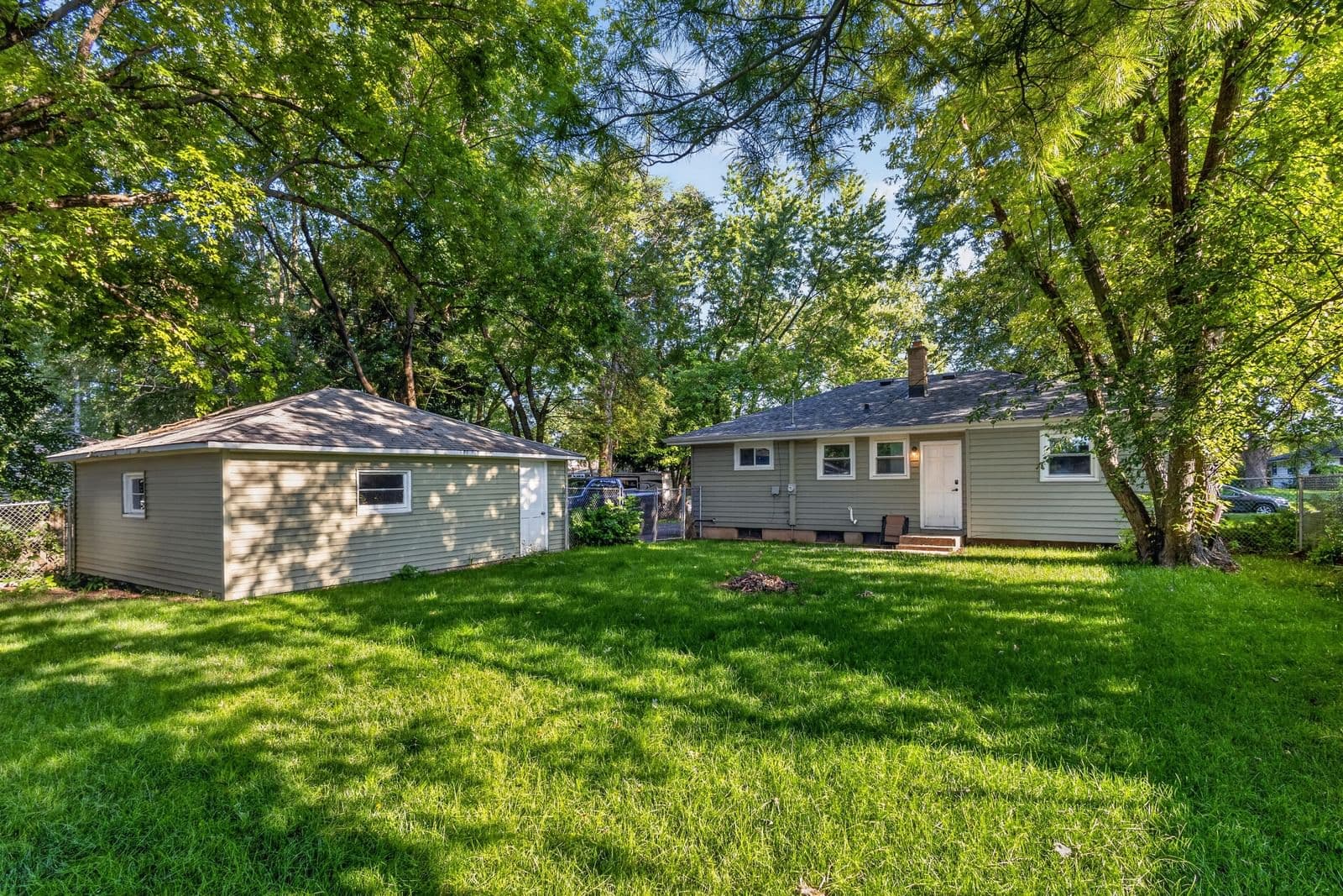 5222 Hemlock 3