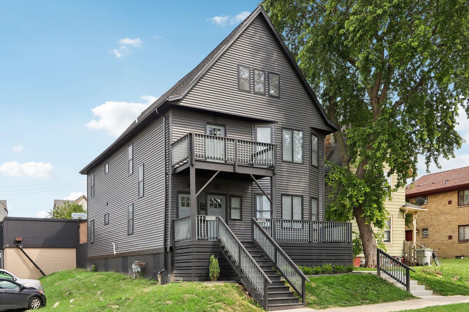 2212 Cambridge 2