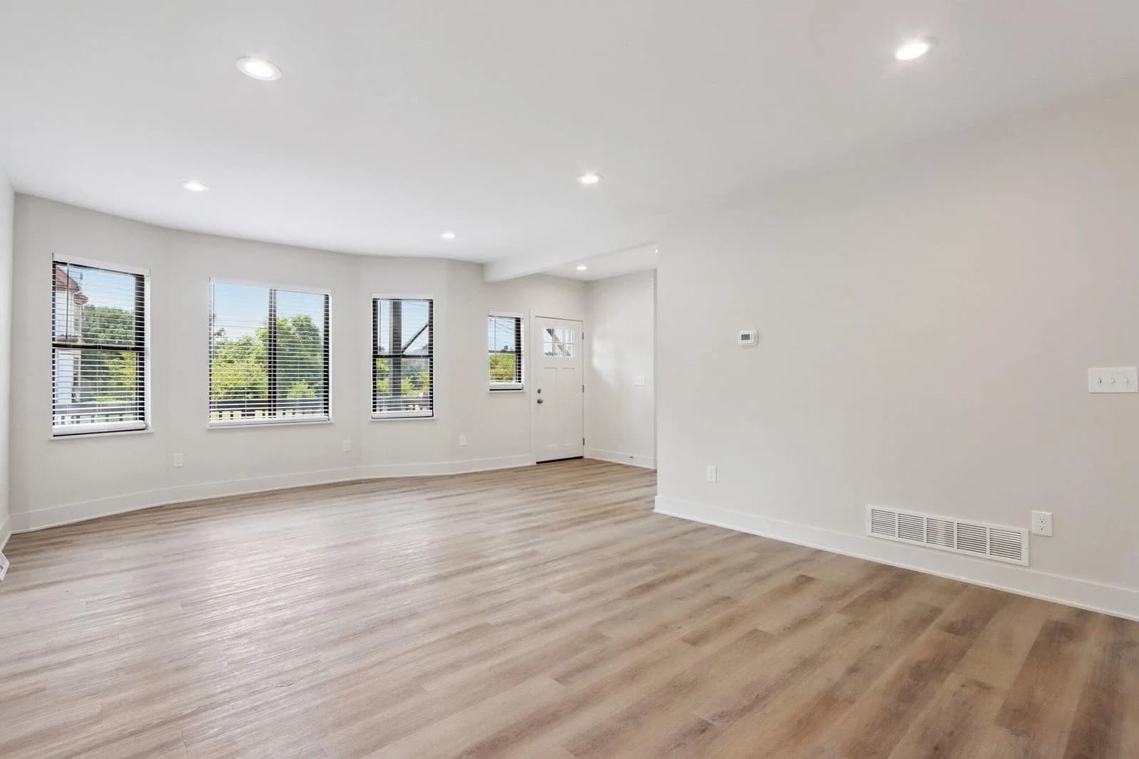 2212 Cambridge 5
