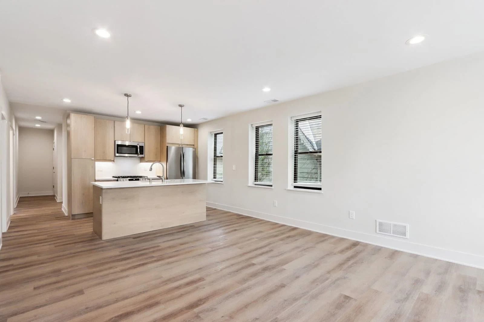 2212 Cambridge 3