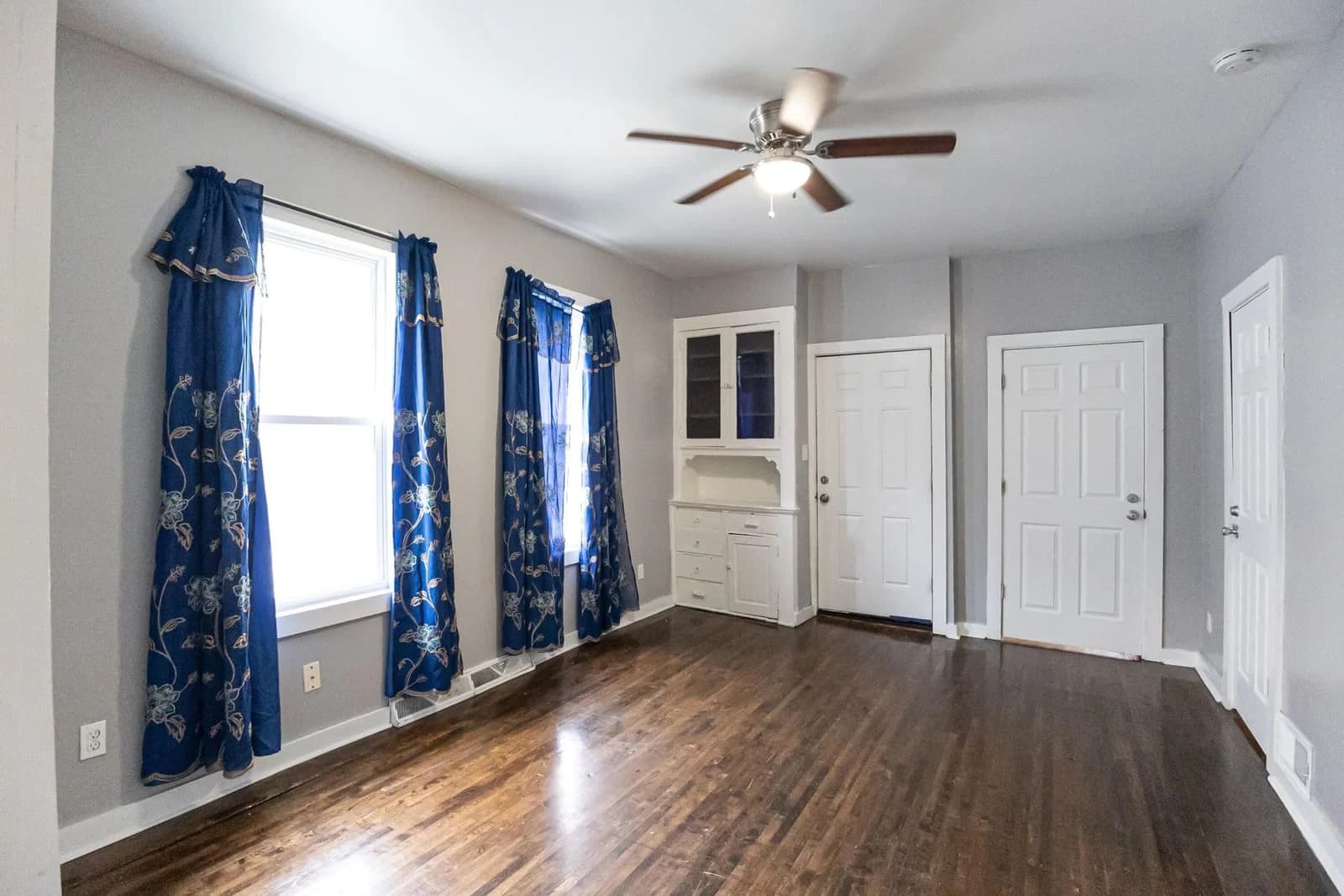 1554 Chambers 4