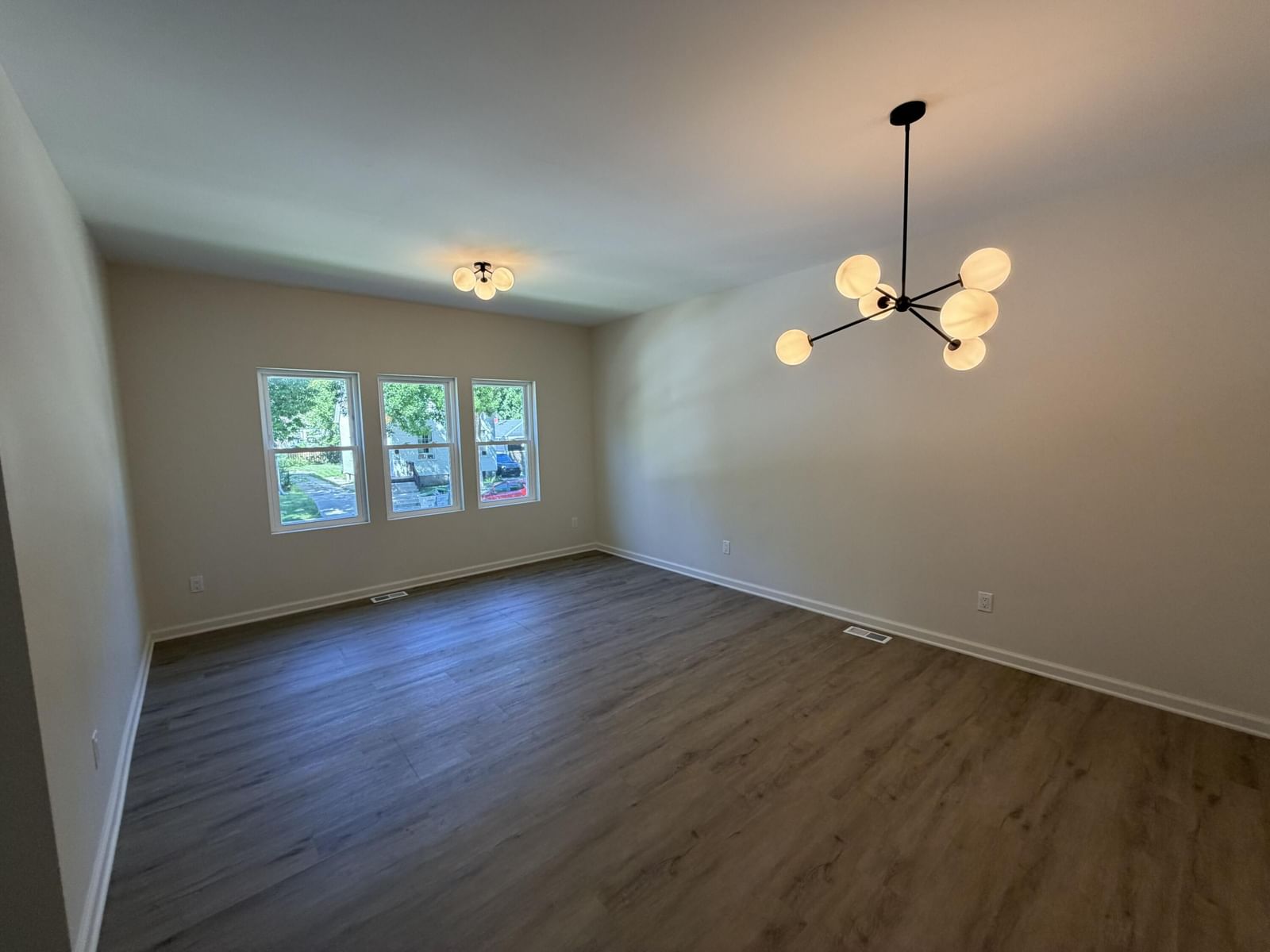 2344 Dr William Finlayson 5