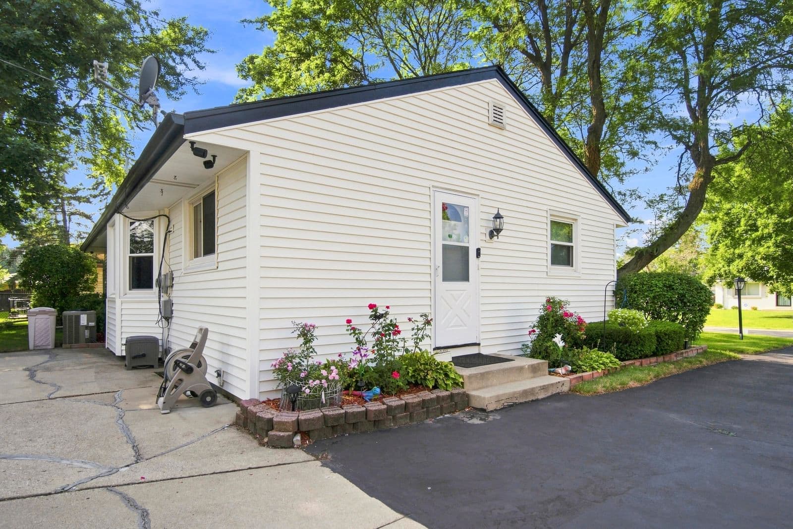 5805 Fountain 4