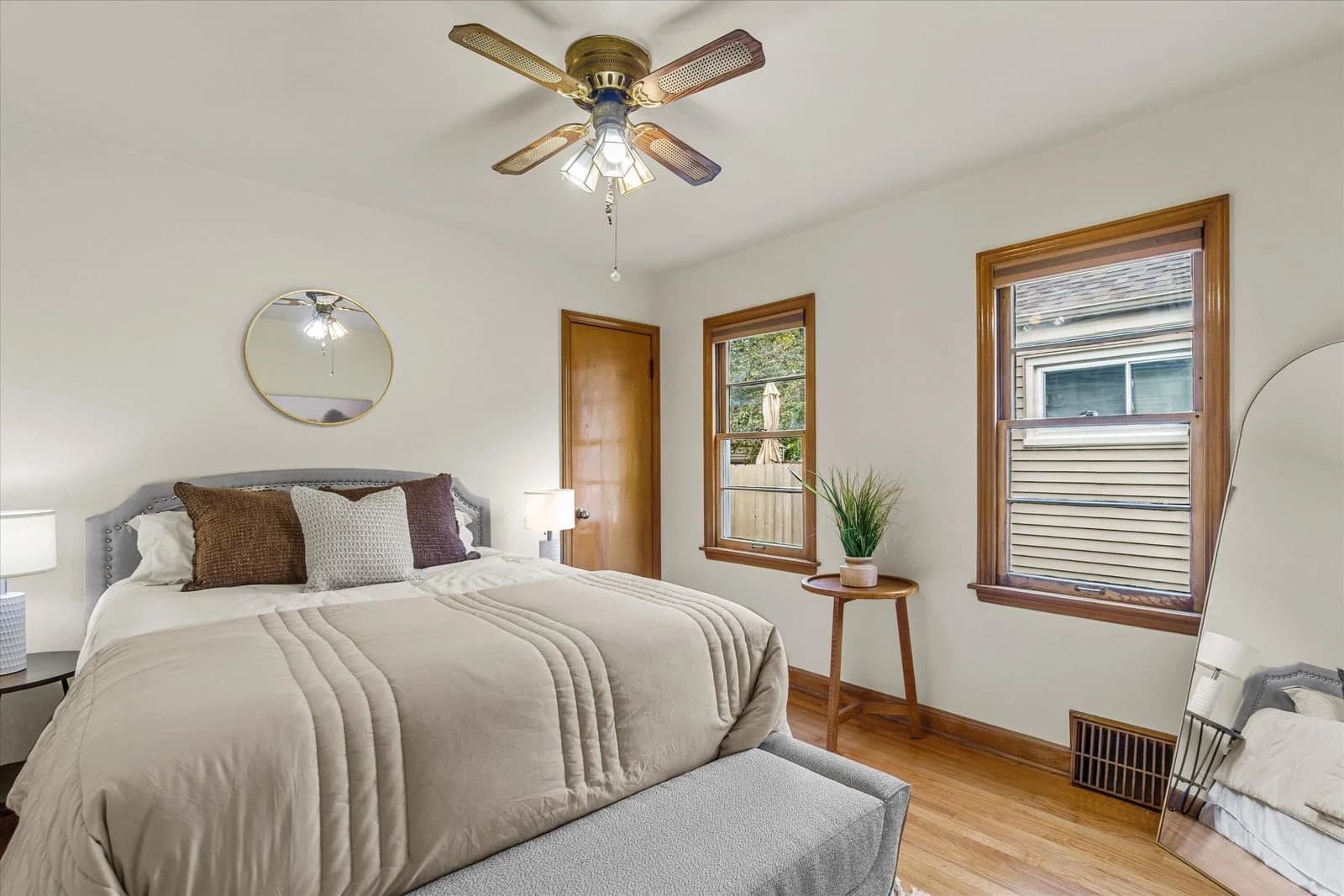 1818 Fernwood 5