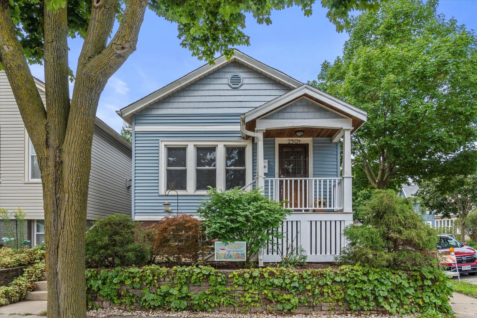 2501 Lenox 3