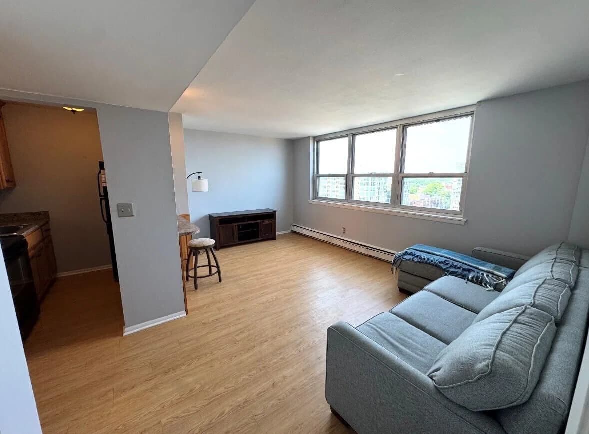 1707 Prospect 3
