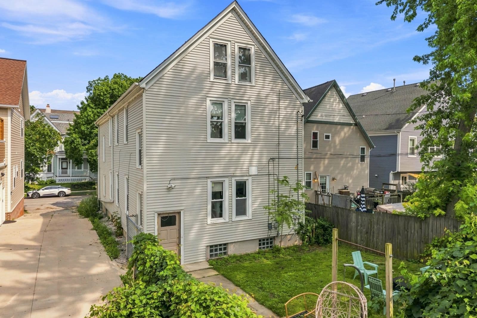 2045 Hubbard 3