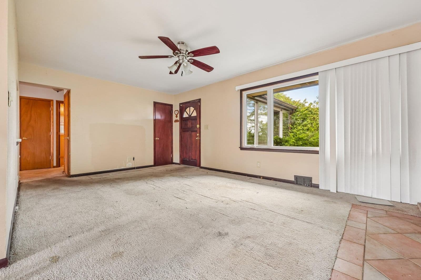 10611 Silver Spring 3
