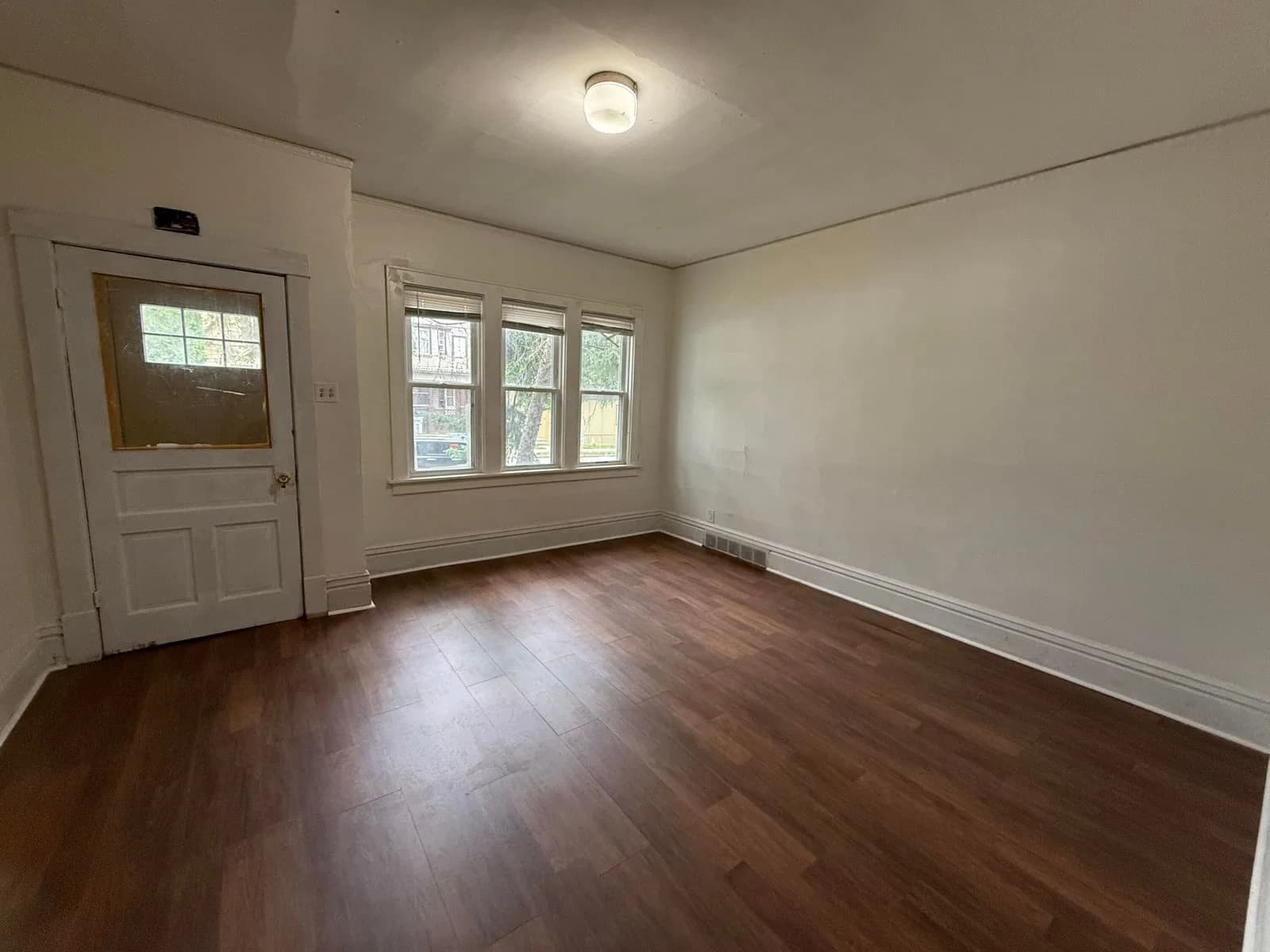 2326 Burnham 4