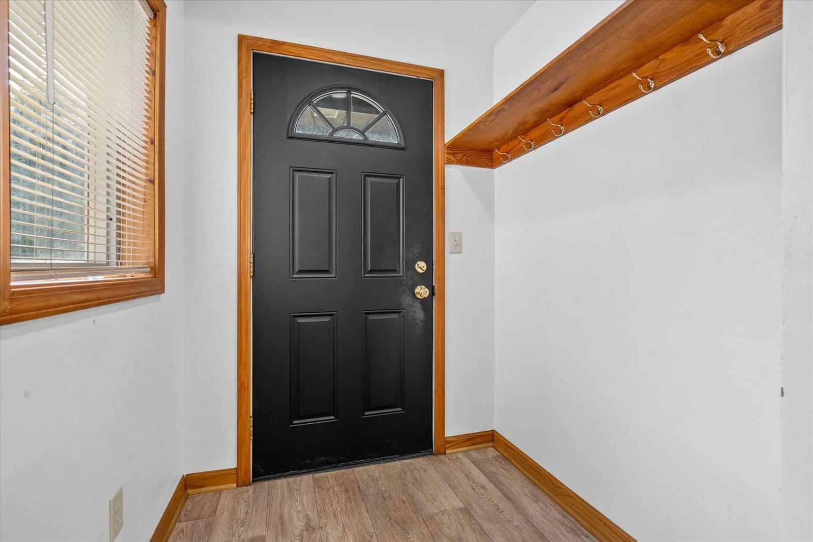 2636 Hayes 3