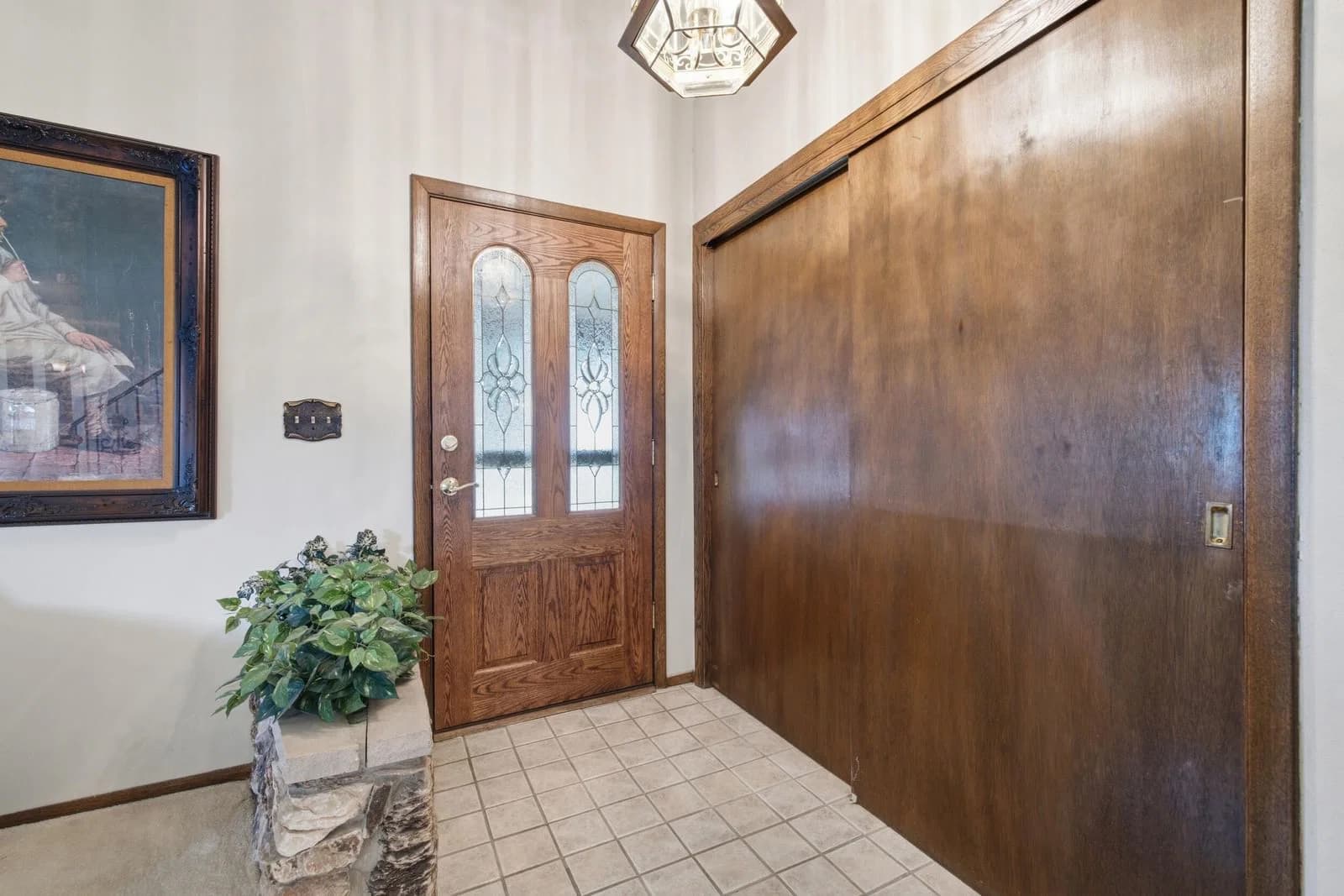 325 Parkway Estates Dr, Oak Creek, WI 53154 2