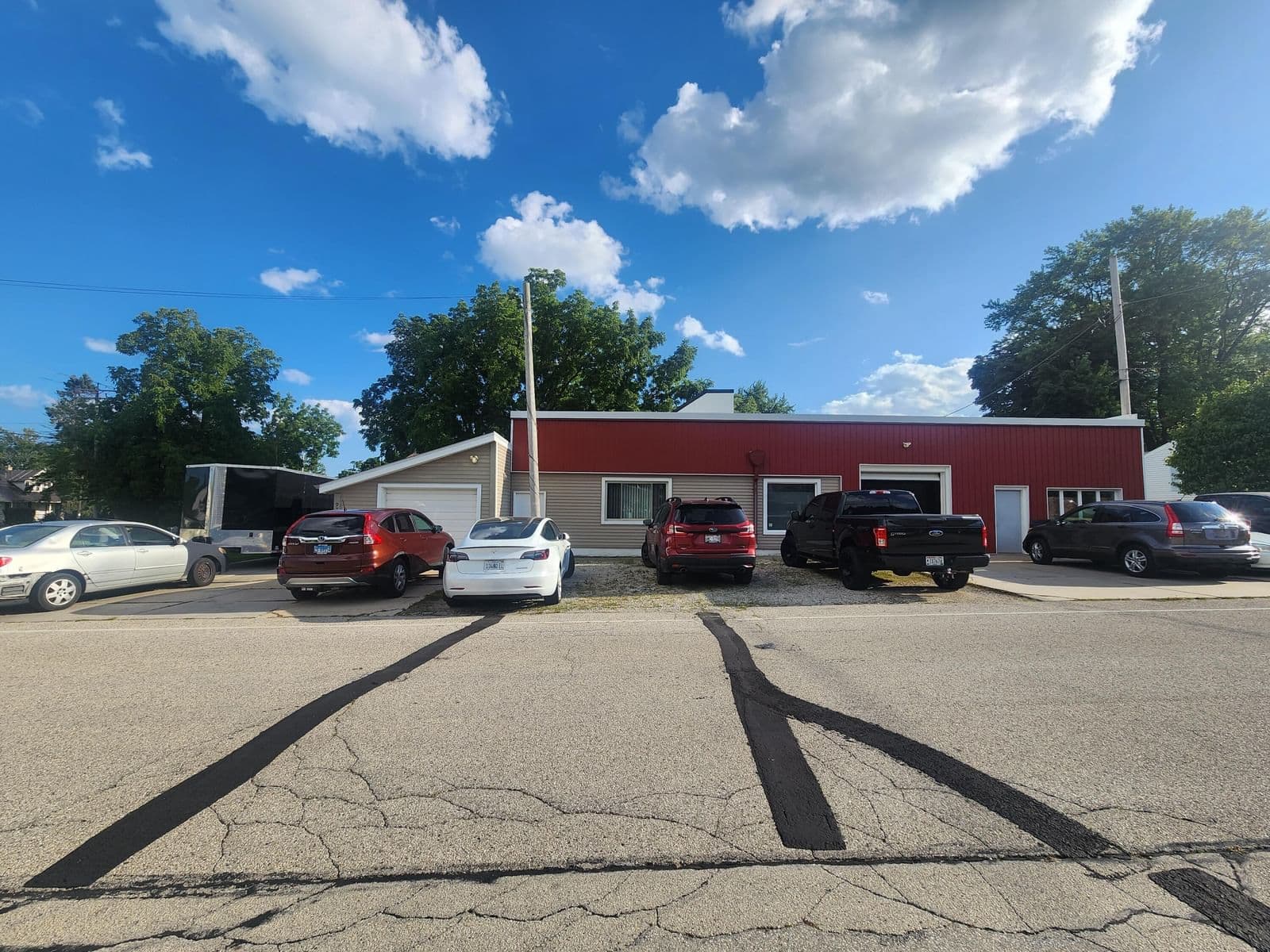 9205 Chicago Rd 4