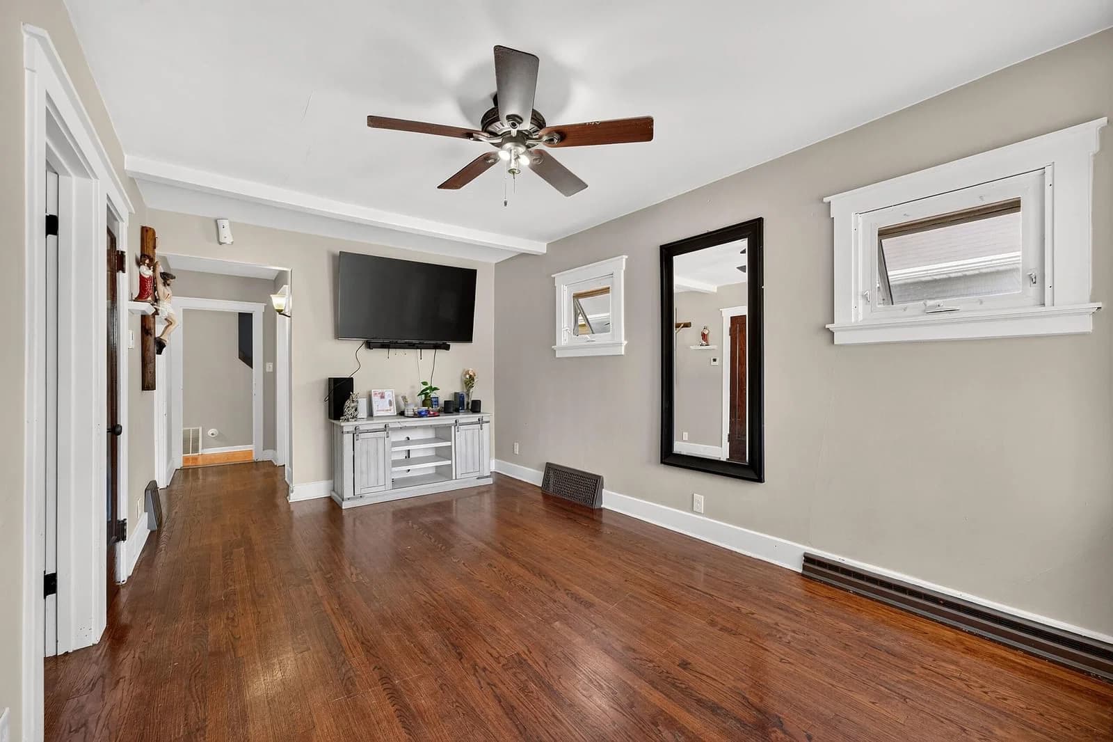 9012 Greenfield 4