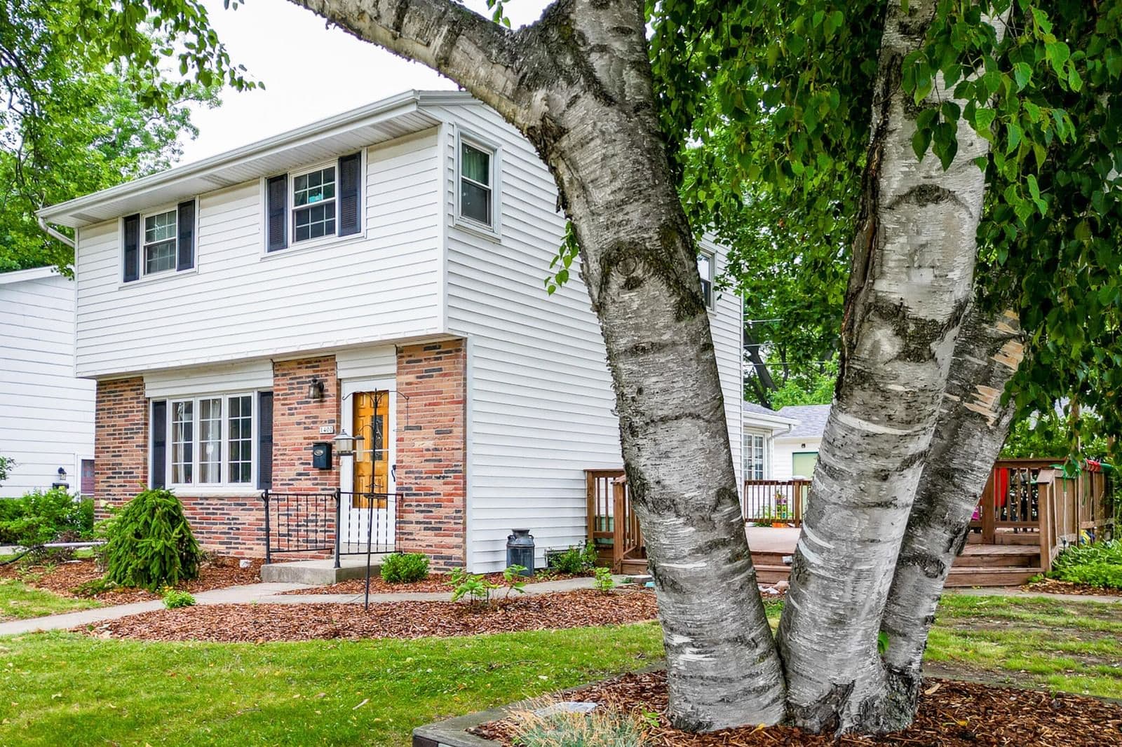 1400 Manitowoc Ave, South Milwaukee, WI 53172 2